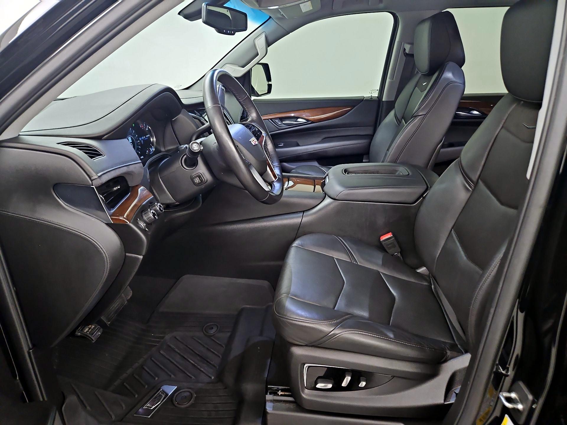 Thumbnail: 2018 Cadillac Escalade - 11