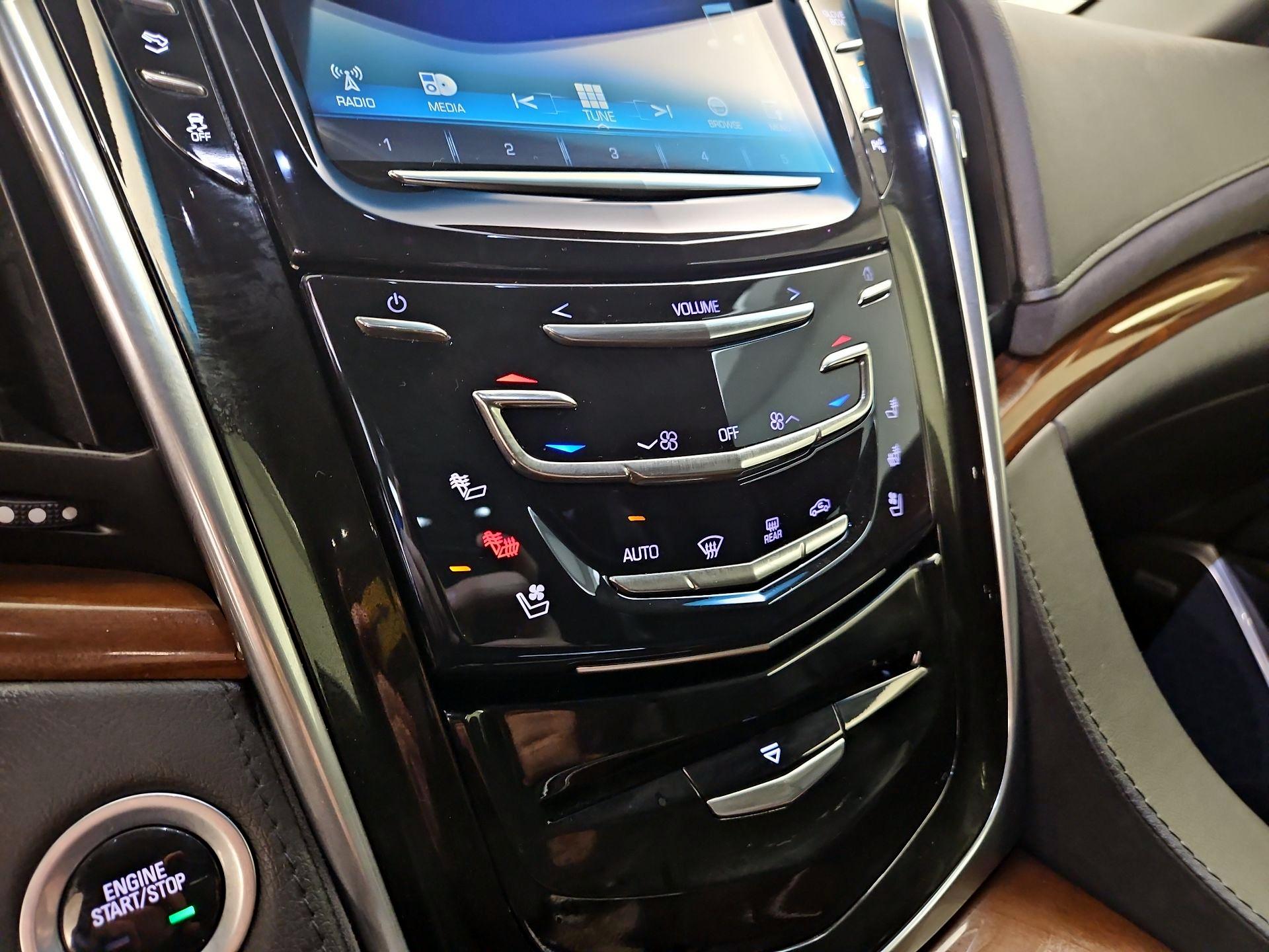 Thumbnail: 2018 Cadillac Escalade - 16