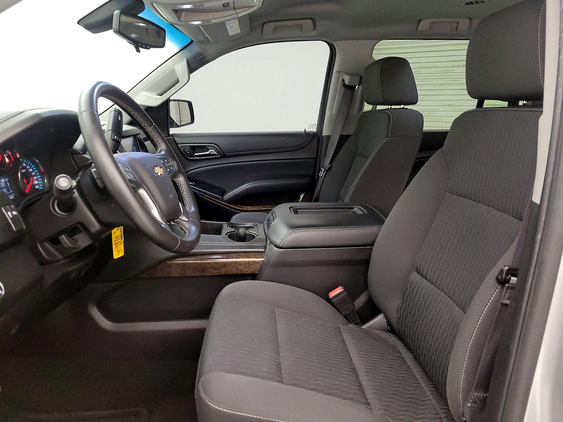 Thumbnail: 2016 Chevrolet Tahoe - 11