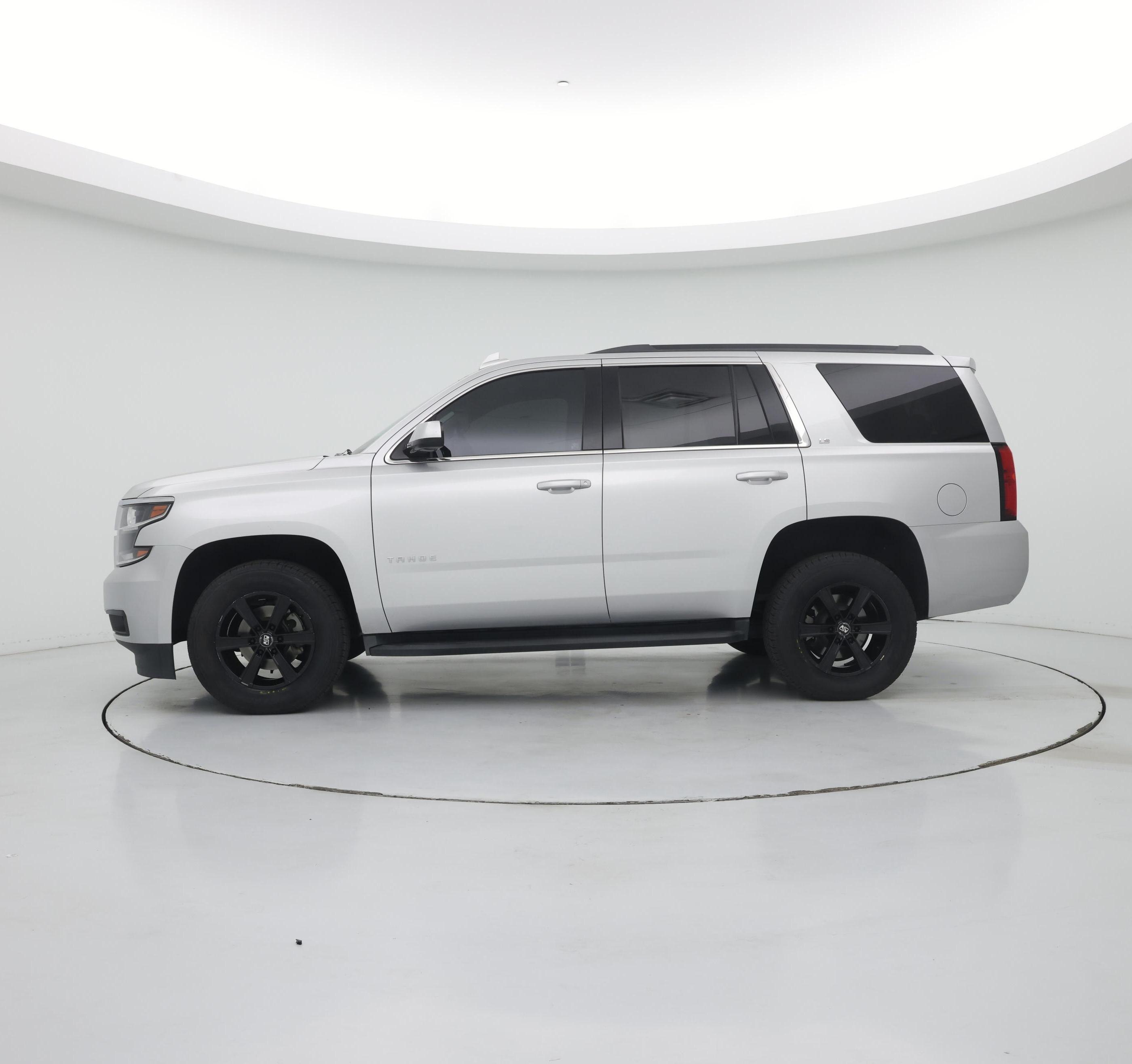 Thumbnail: 2016 Chevrolet Tahoe - 3