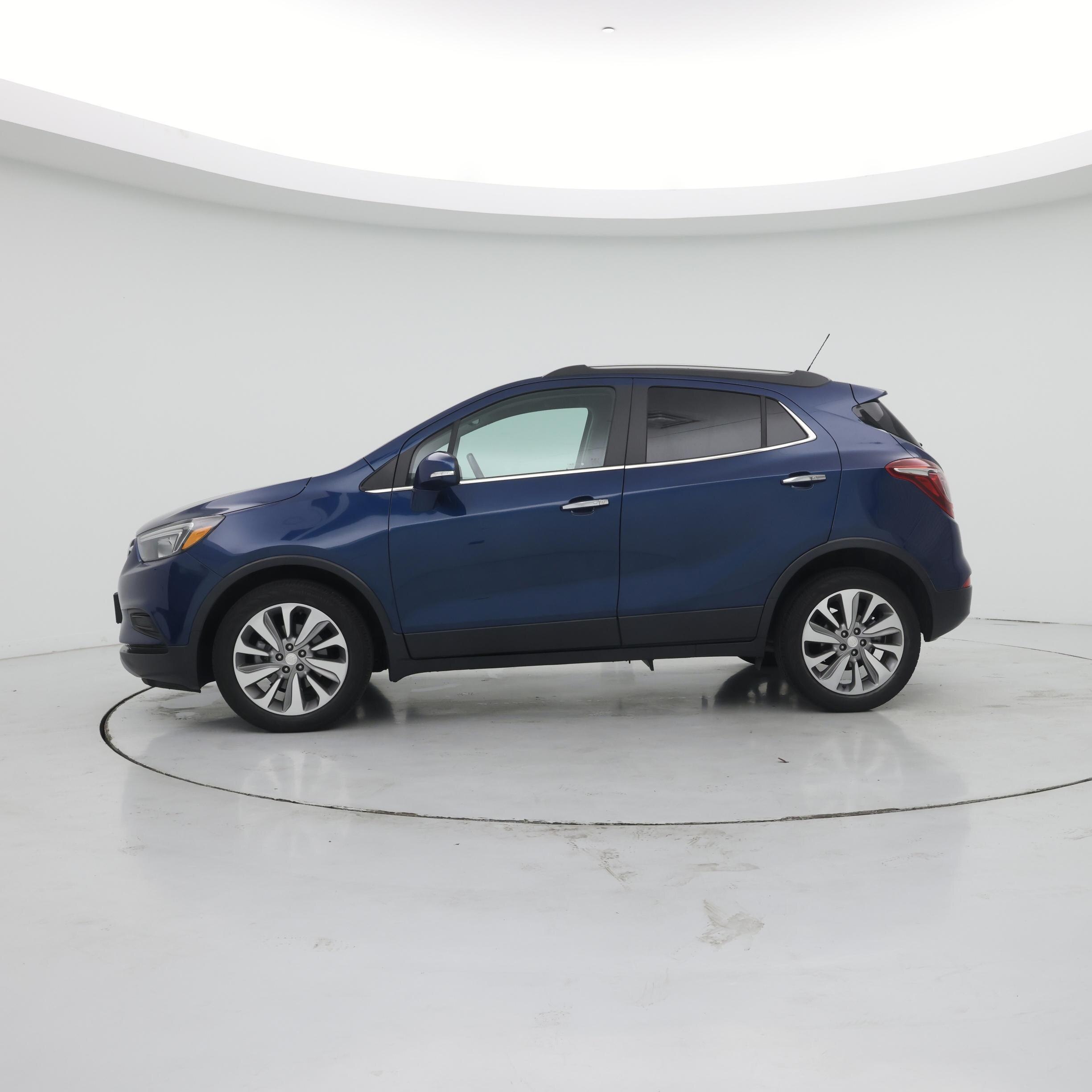Thumbnail: 2019 Buick Encore - 3