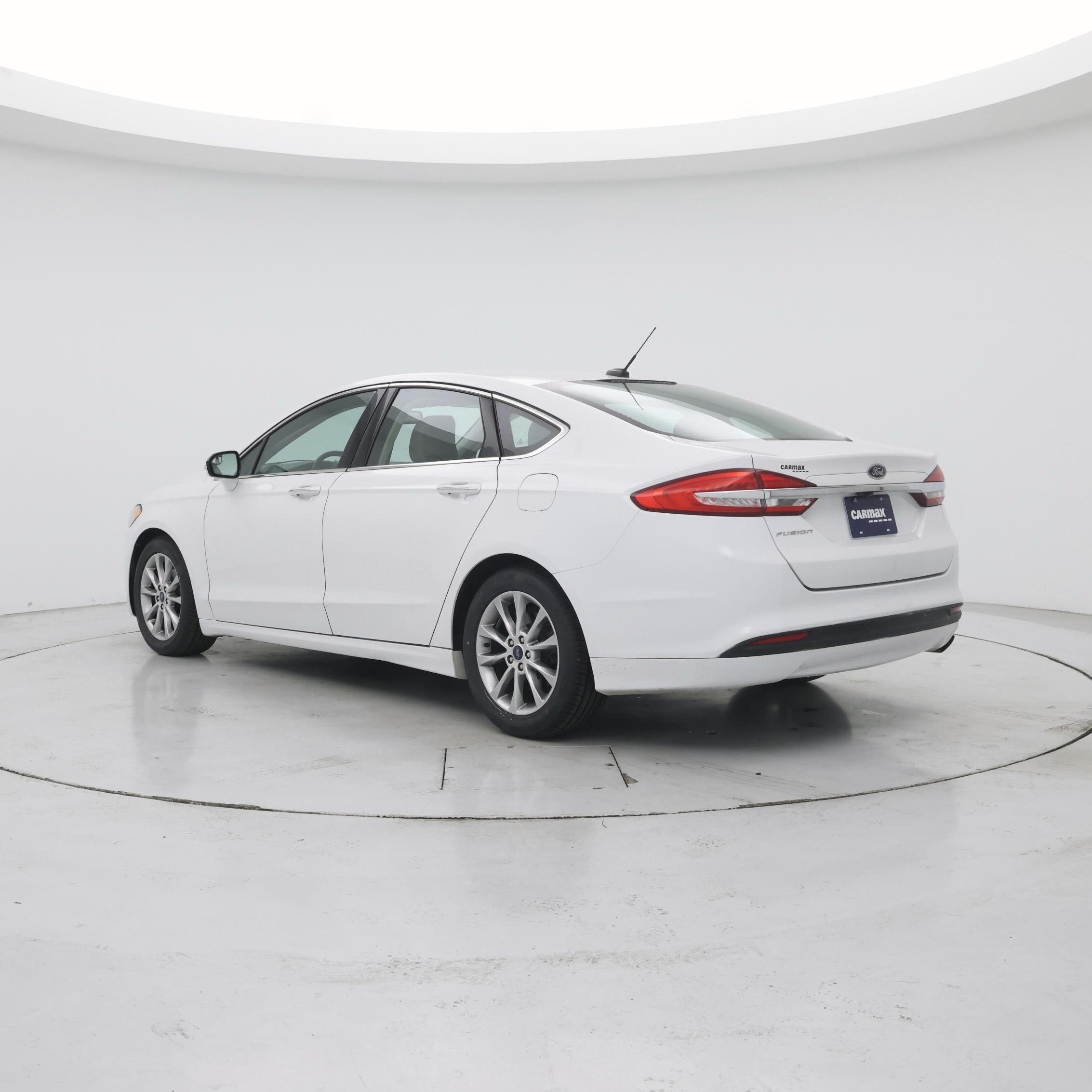 Thumbnail: 2017 Ford Fusion - 2