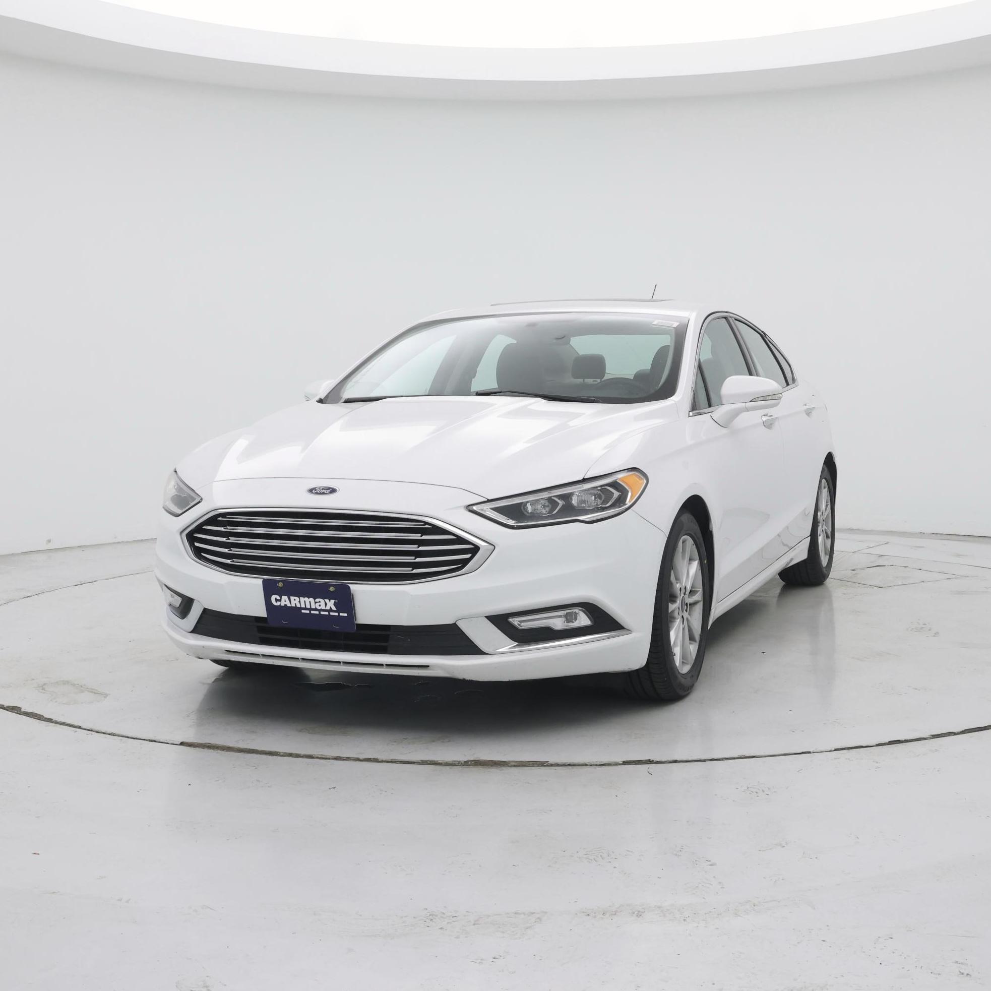 Thumbnail: 2017 Ford Fusion - 4