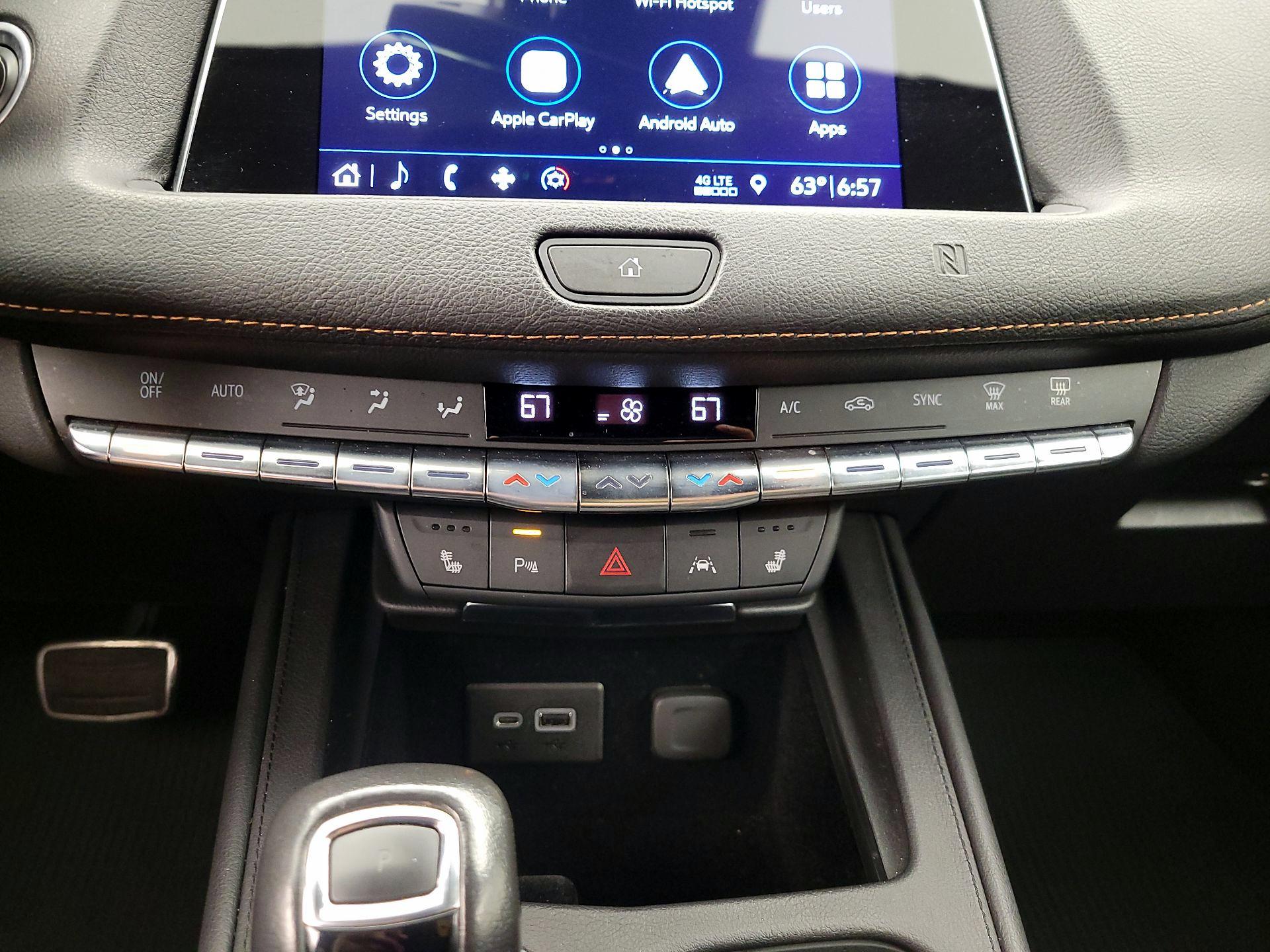 Thumbnail: 2019 Cadillac XT4 - 16