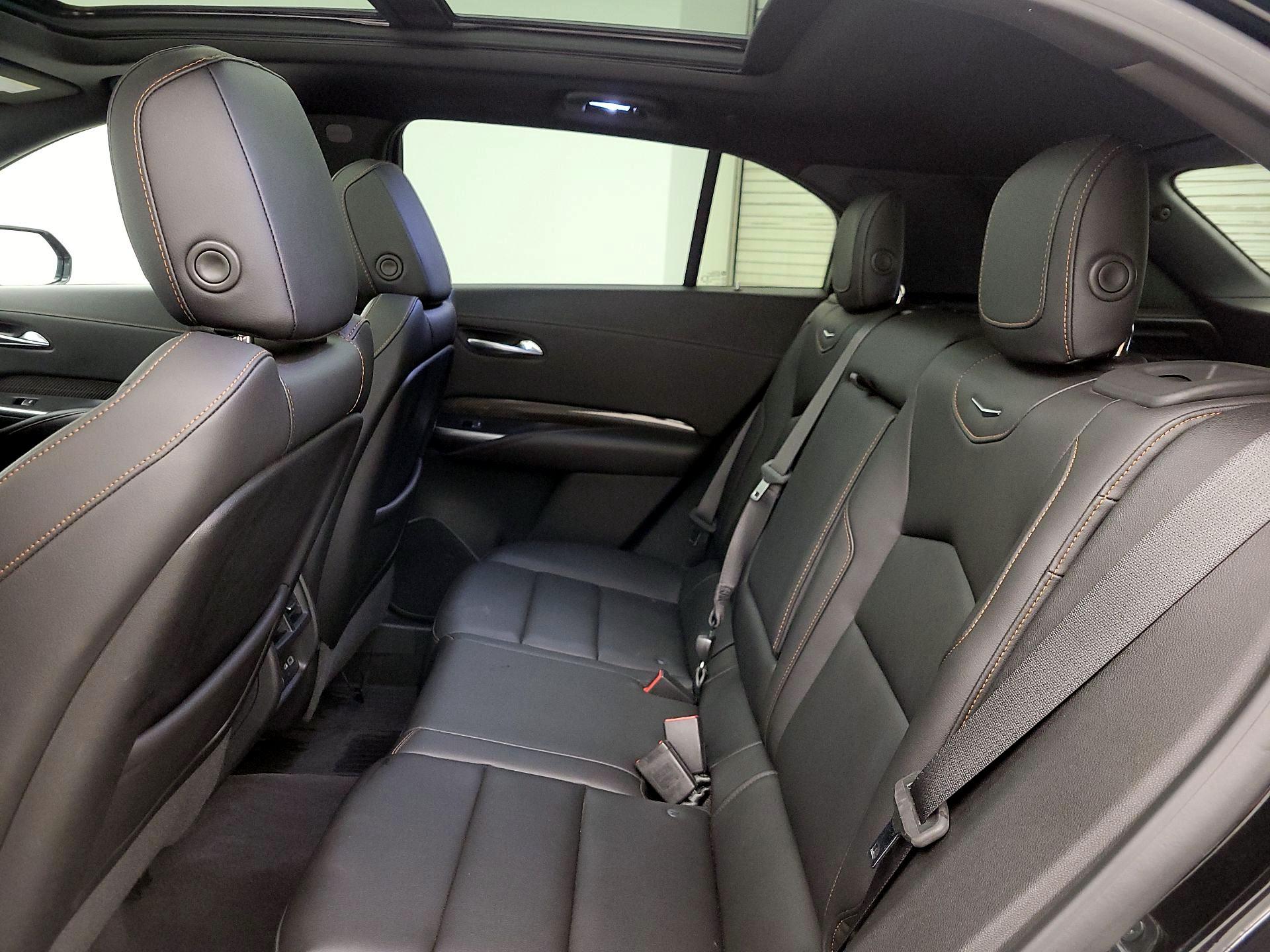 Thumbnail: 2019 Cadillac XT4 - 20