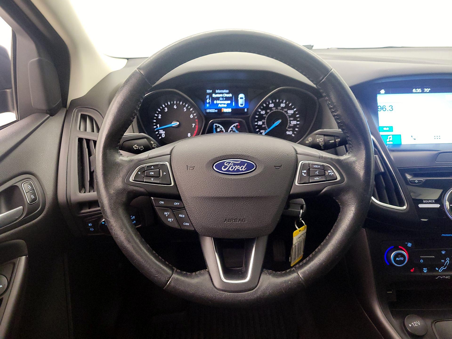 Thumbnail: 2018 Ford Focus - 10