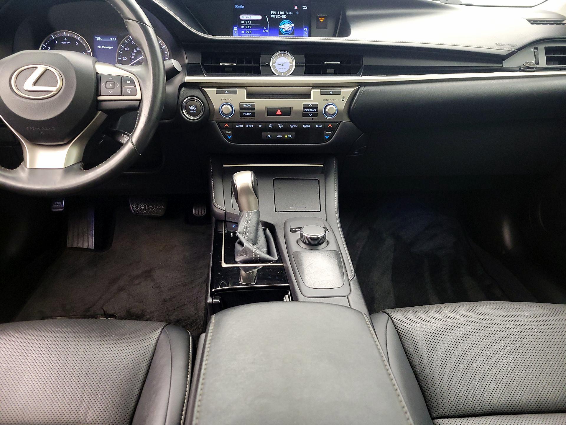 Thumbnail: 2016 Lexus ES - 17