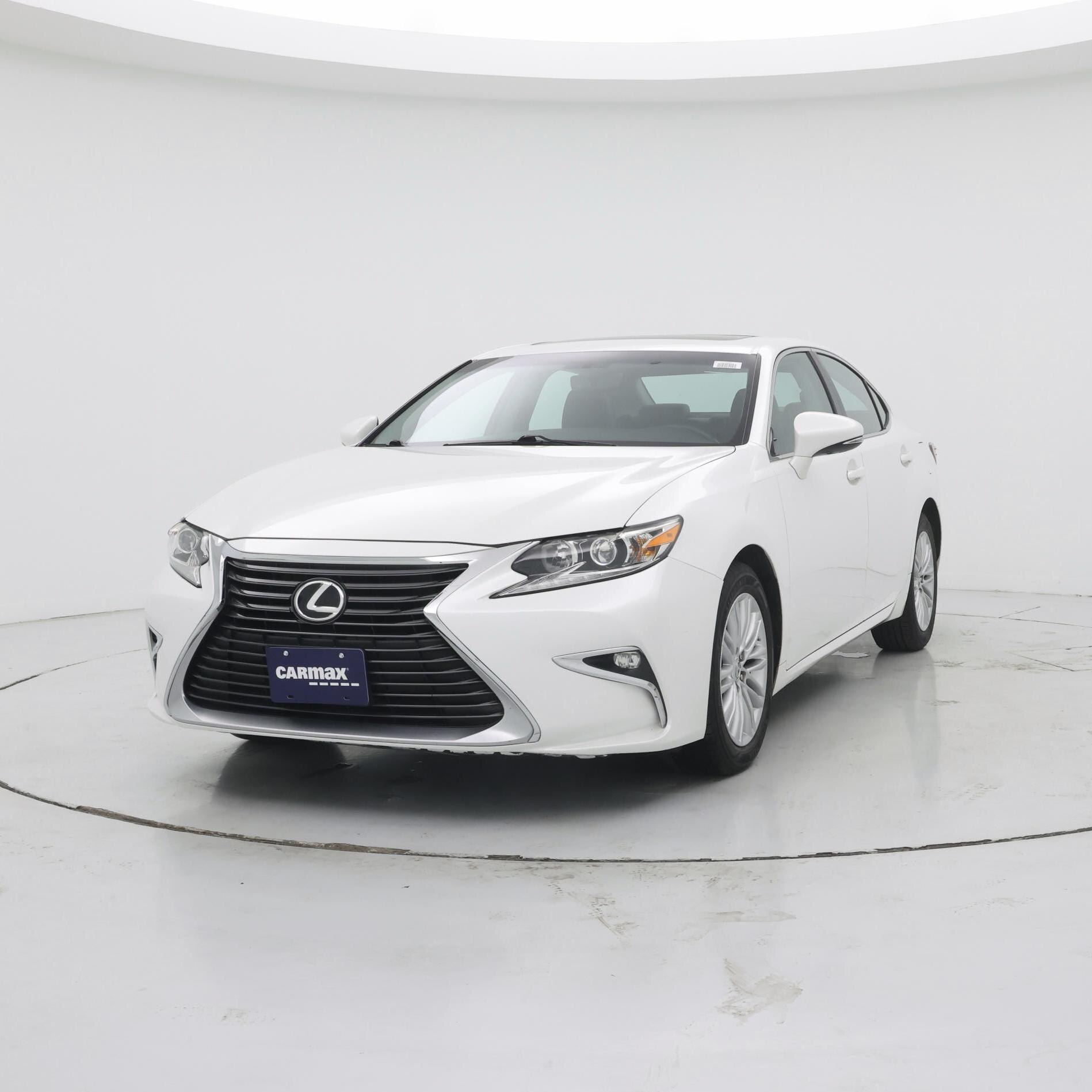 Thumbnail: 2016 Lexus ES - 4