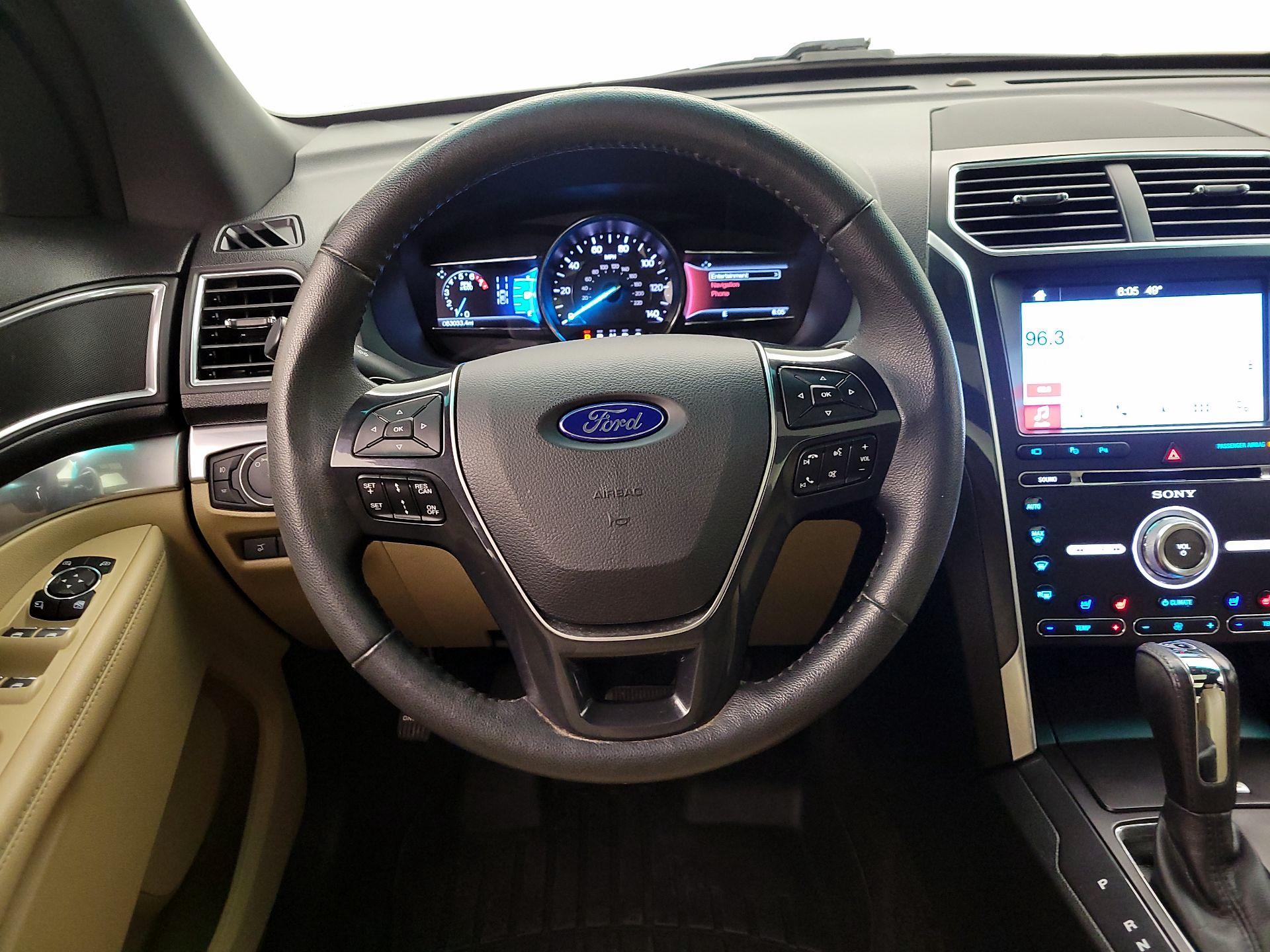 Thumbnail: 2017 Ford Explorer - 10