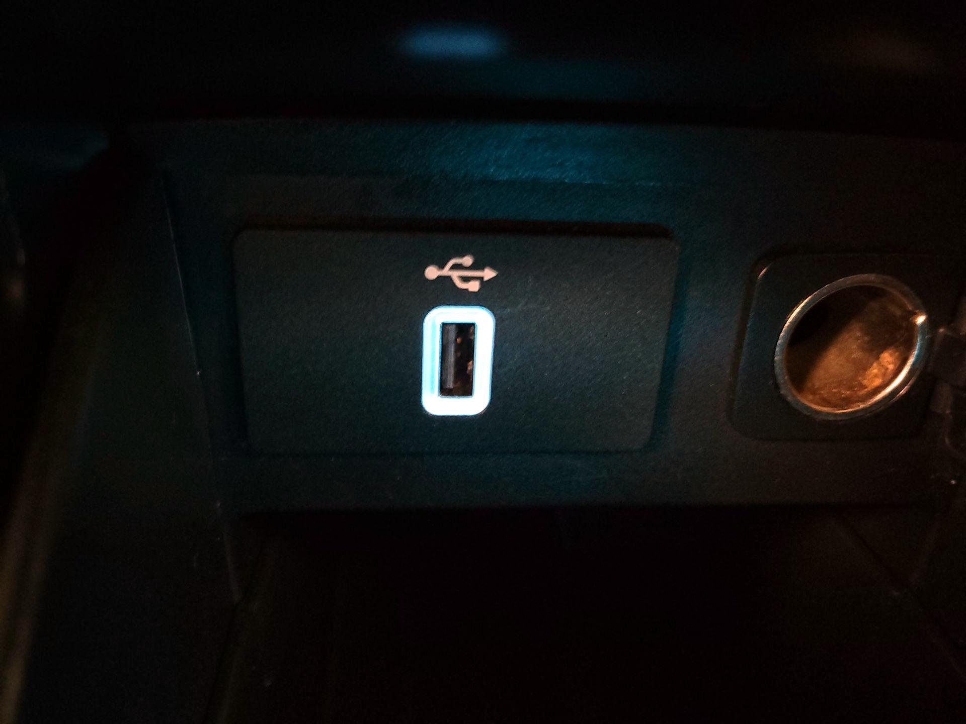 Thumbnail: 2017 Ford Explorer - 19