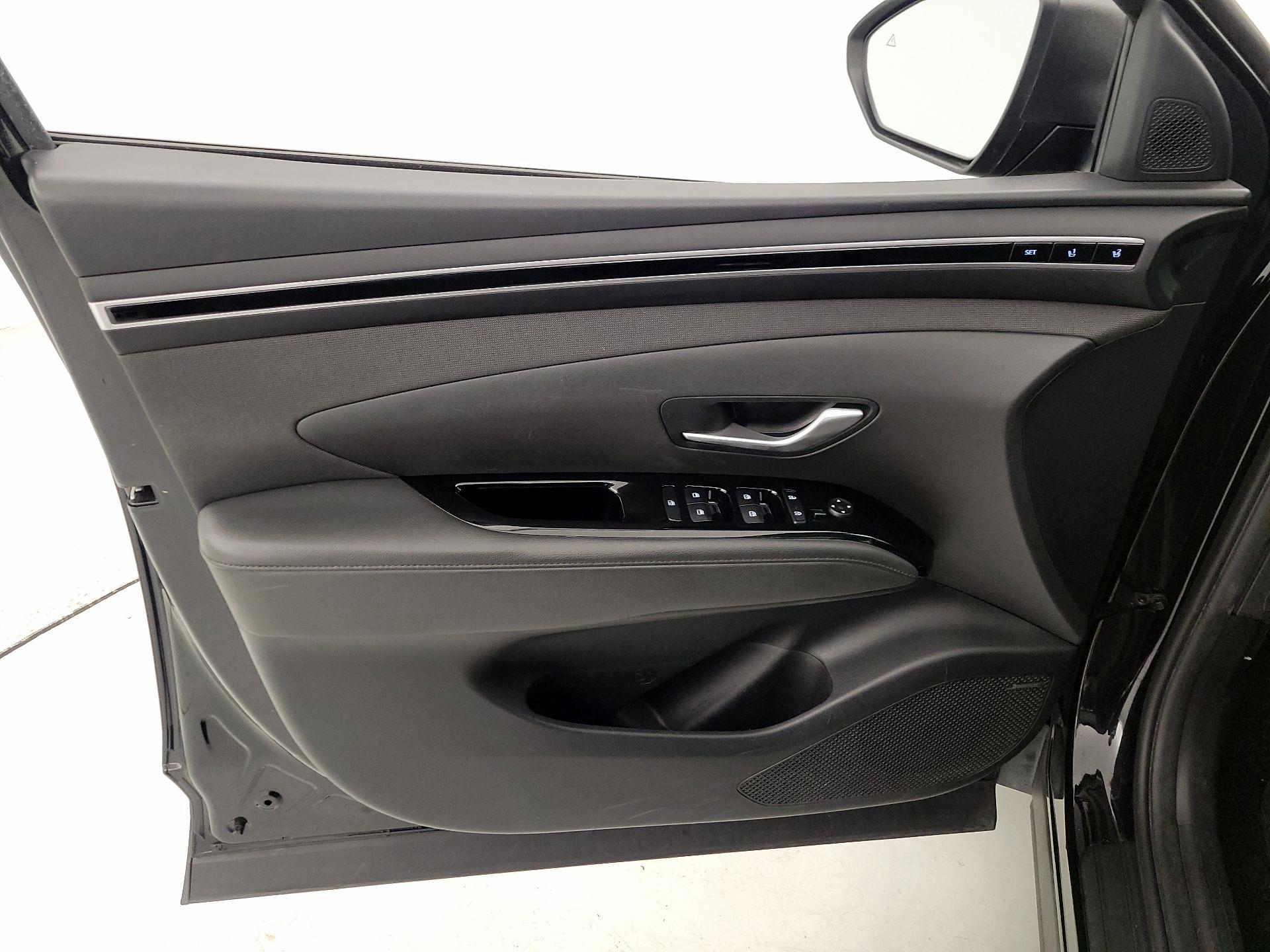 Thumbnail: 2022 Hyundai Tucson - 12