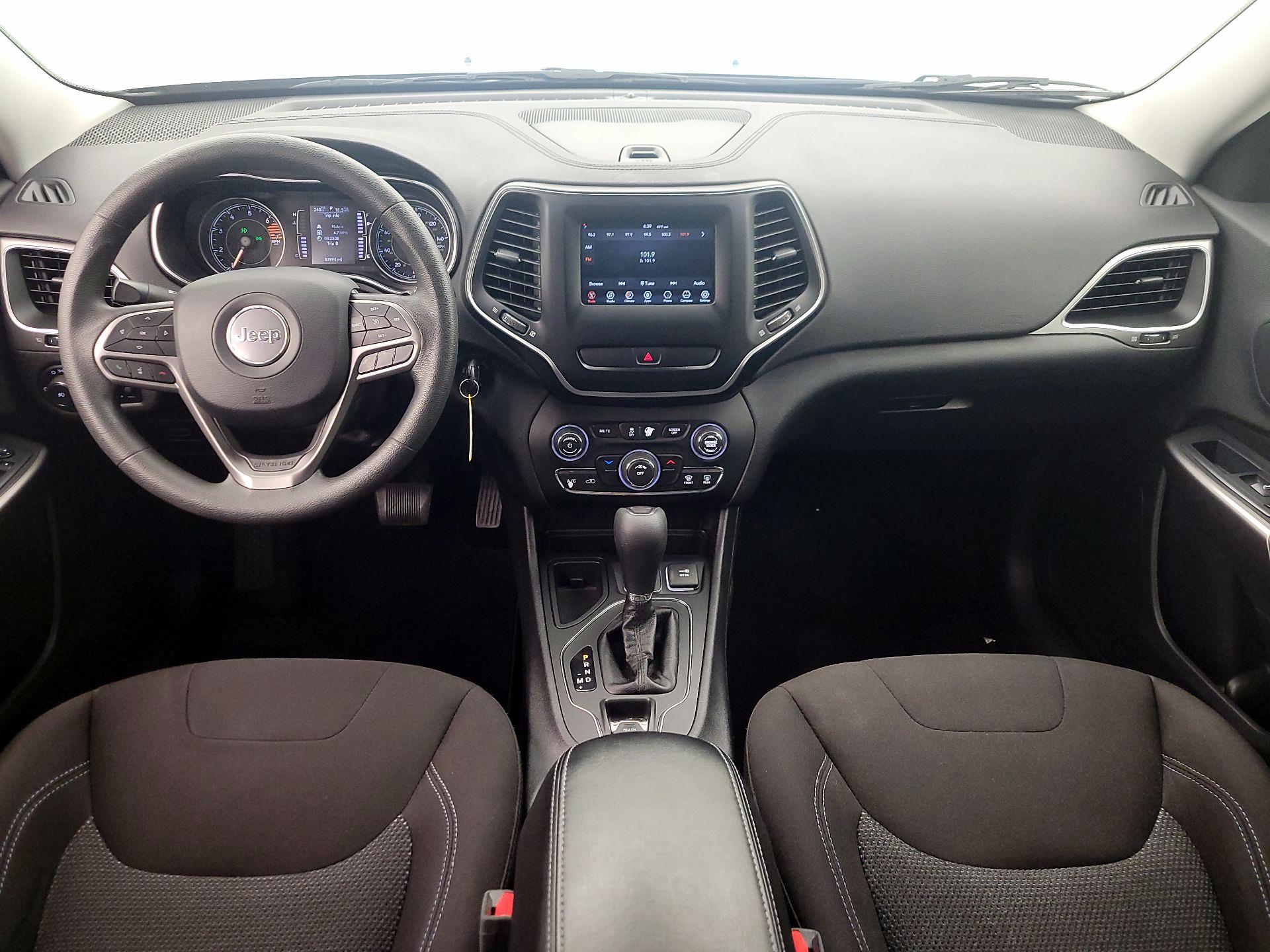 Thumbnail: 2019 Jeep Cherokee - 9