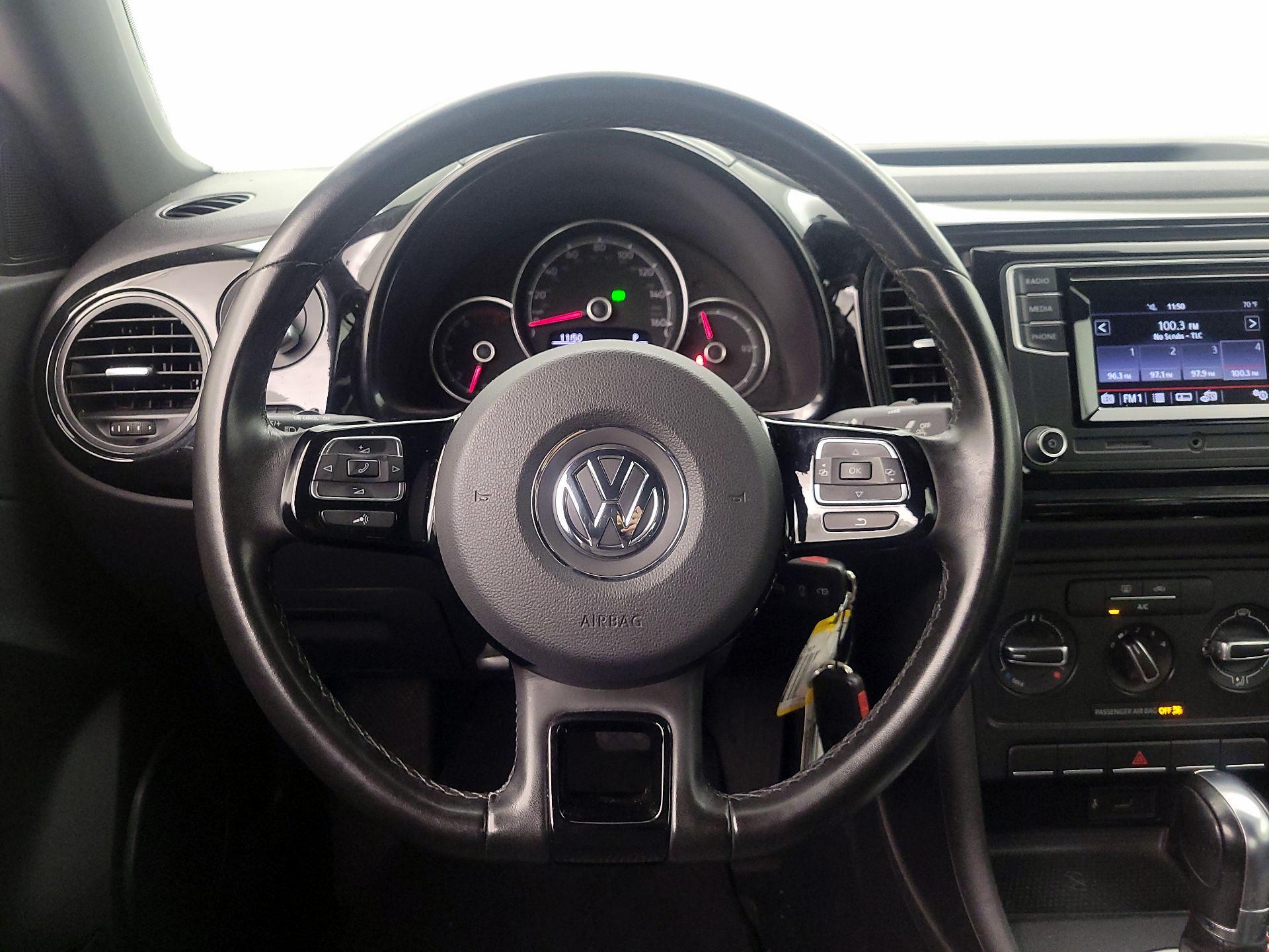 Thumbnail: 2019 Volkswagen Beetle - 10
