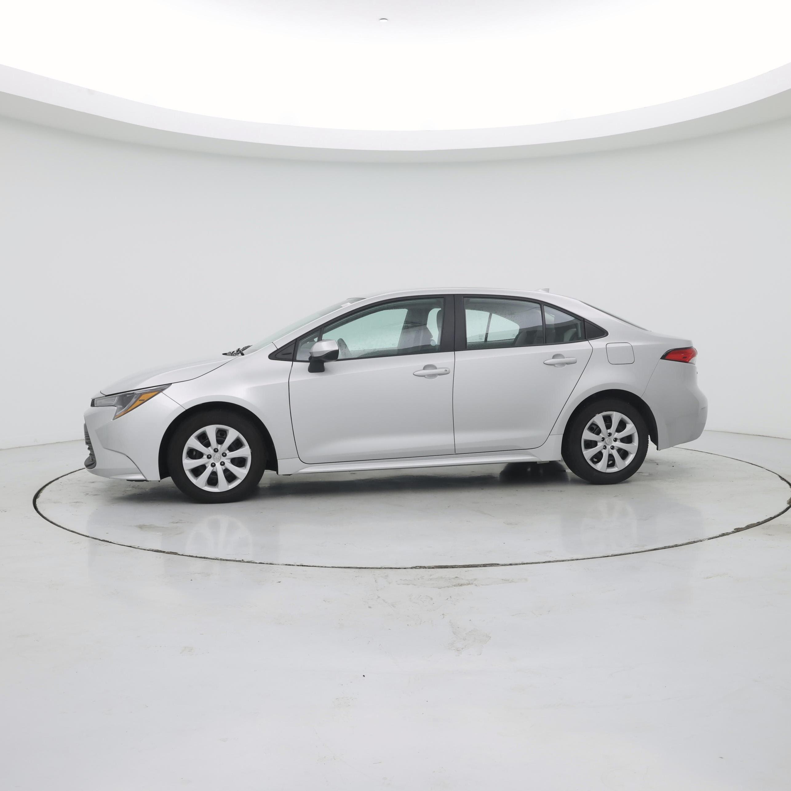 Thumbnail: 2024 Toyota Corolla - 3