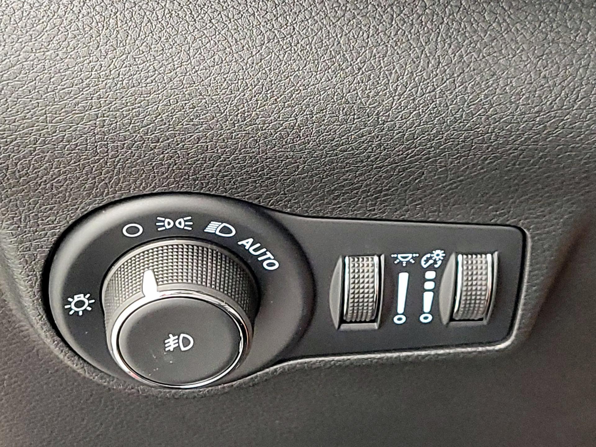 Thumbnail: 2025 Jeep Compass - 13
