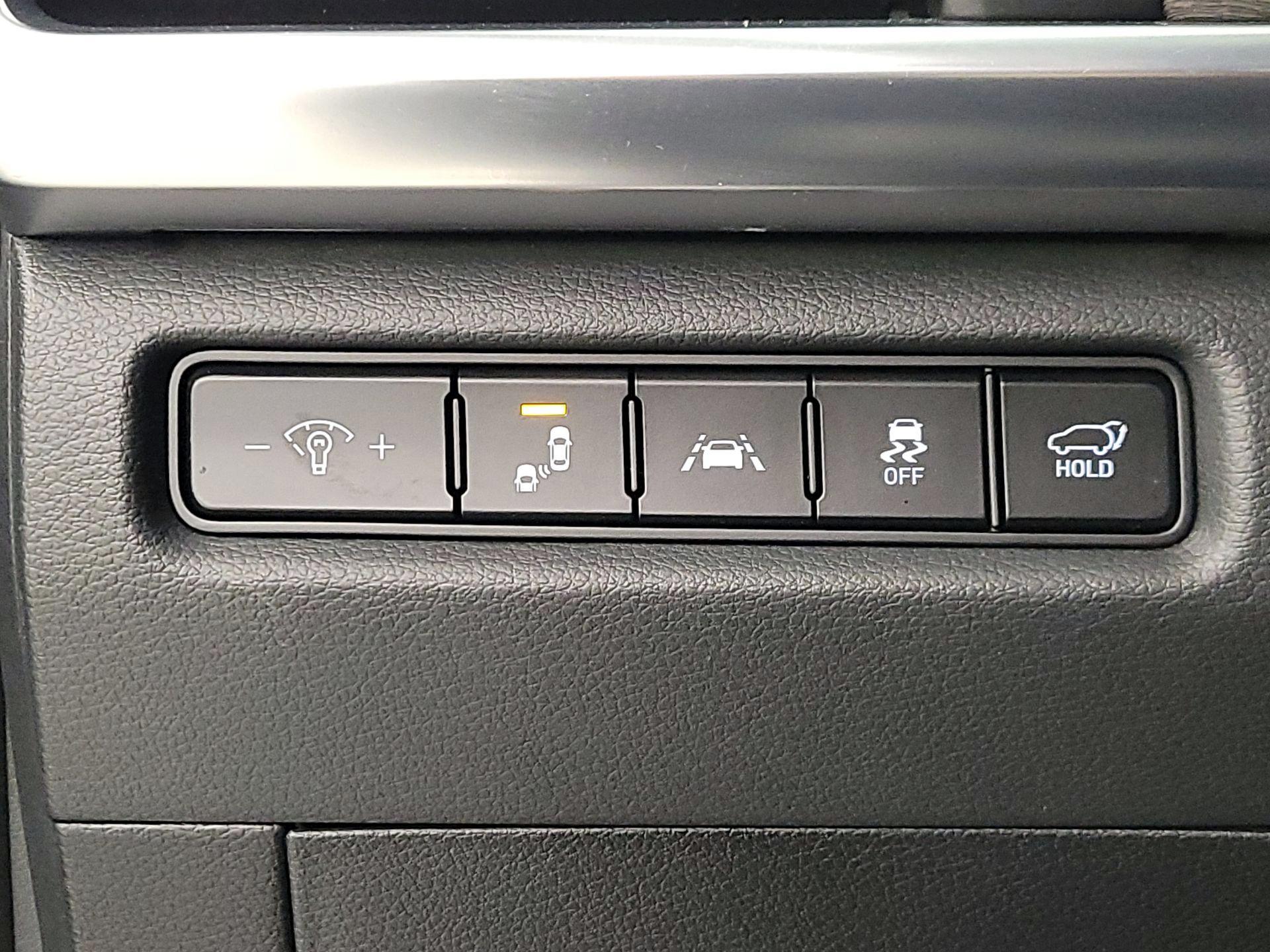 Thumbnail: 2022 Kia Telluride - 12