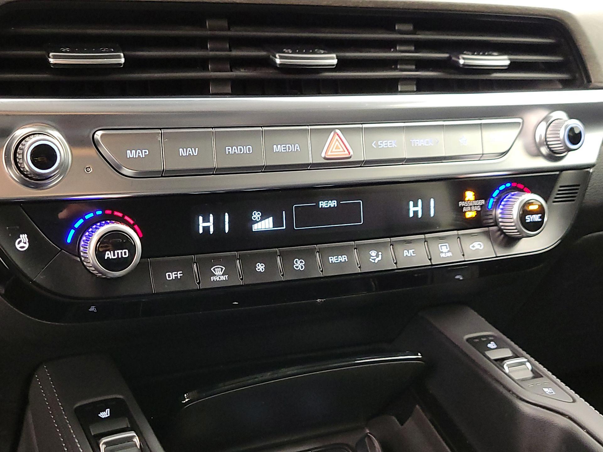 Thumbnail: 2022 Kia Telluride - 17