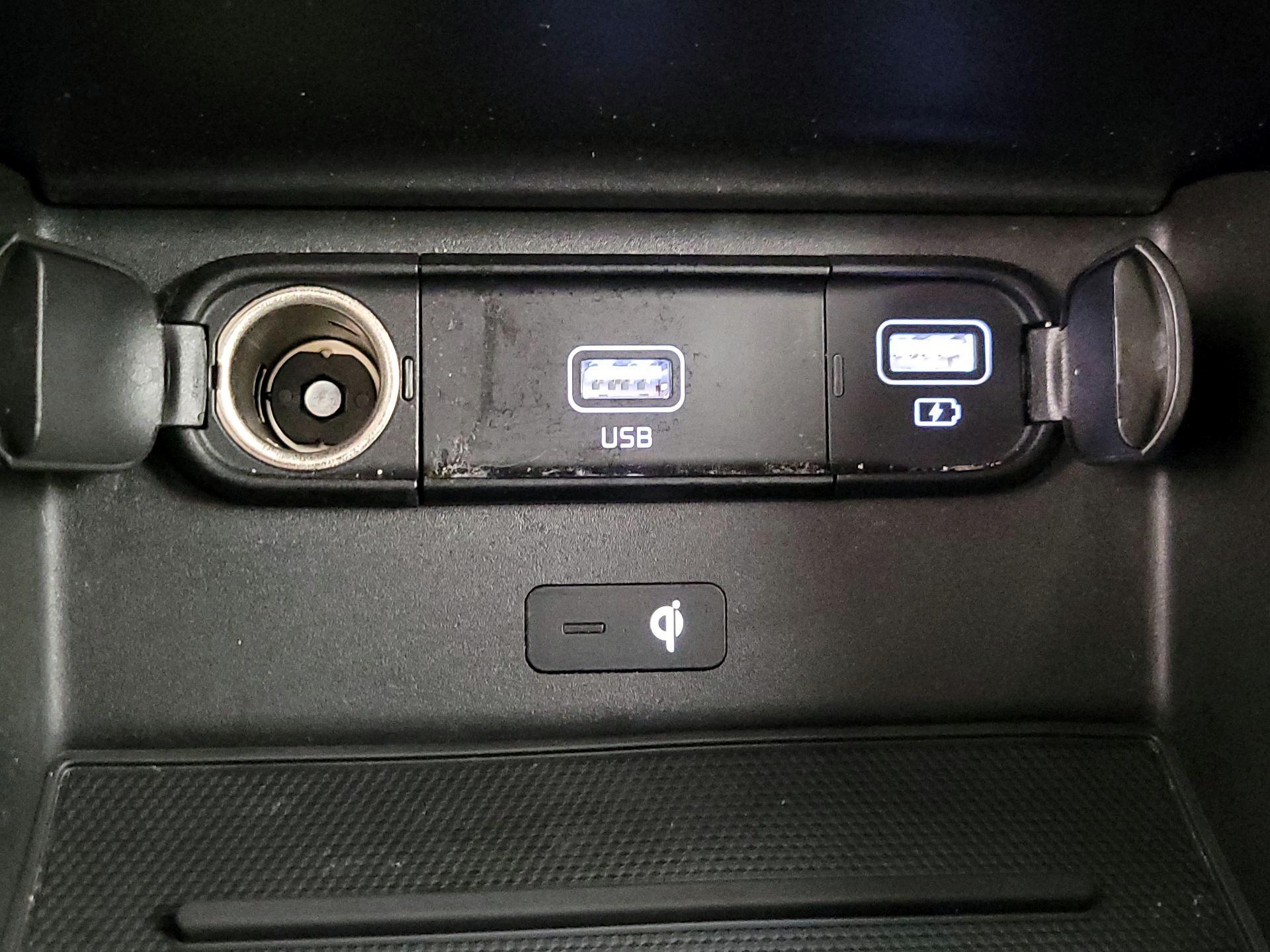 Thumbnail: 2022 Kia Telluride - 19