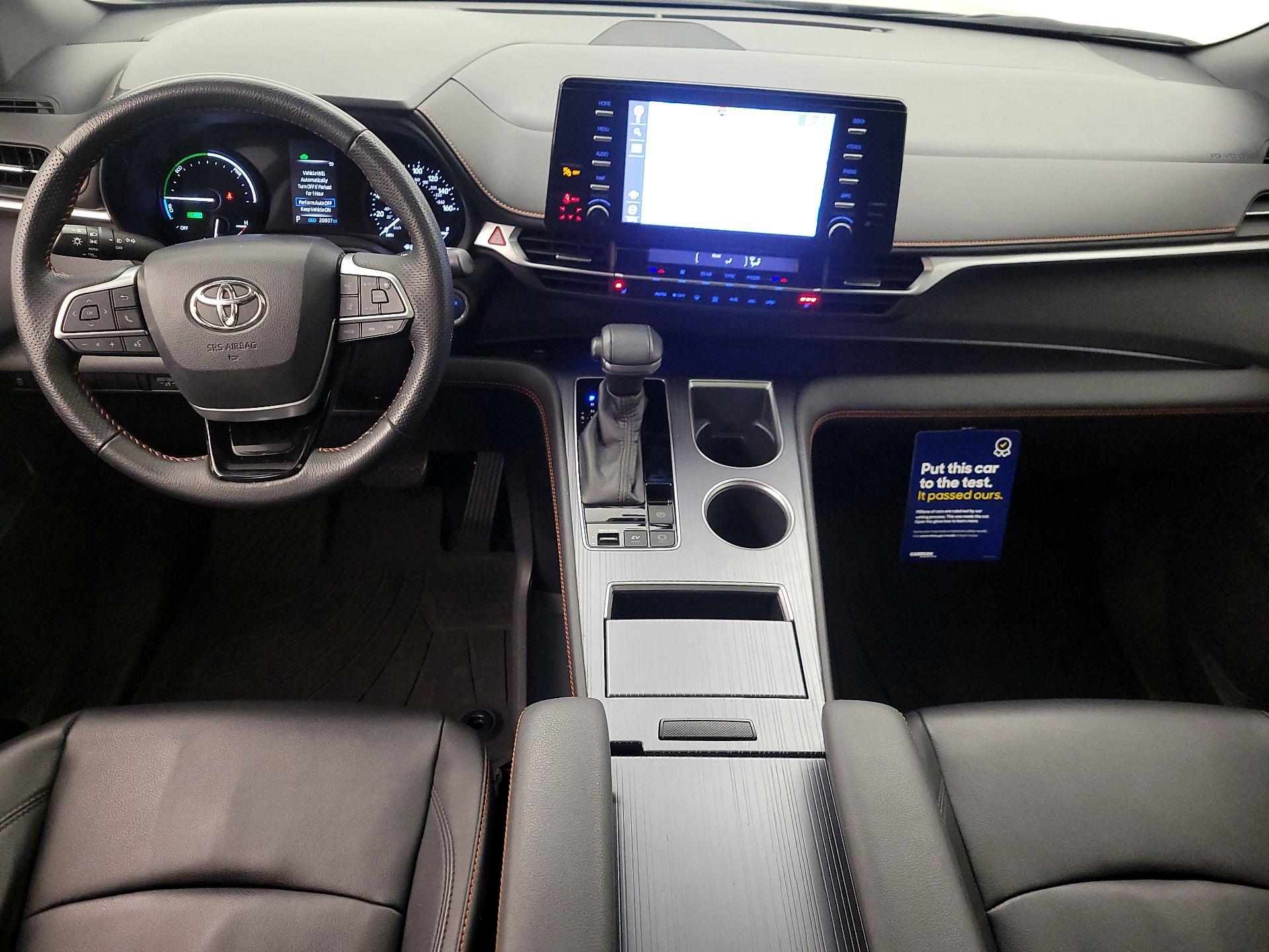 Thumbnail: 2021 Toyota Sienna - 9