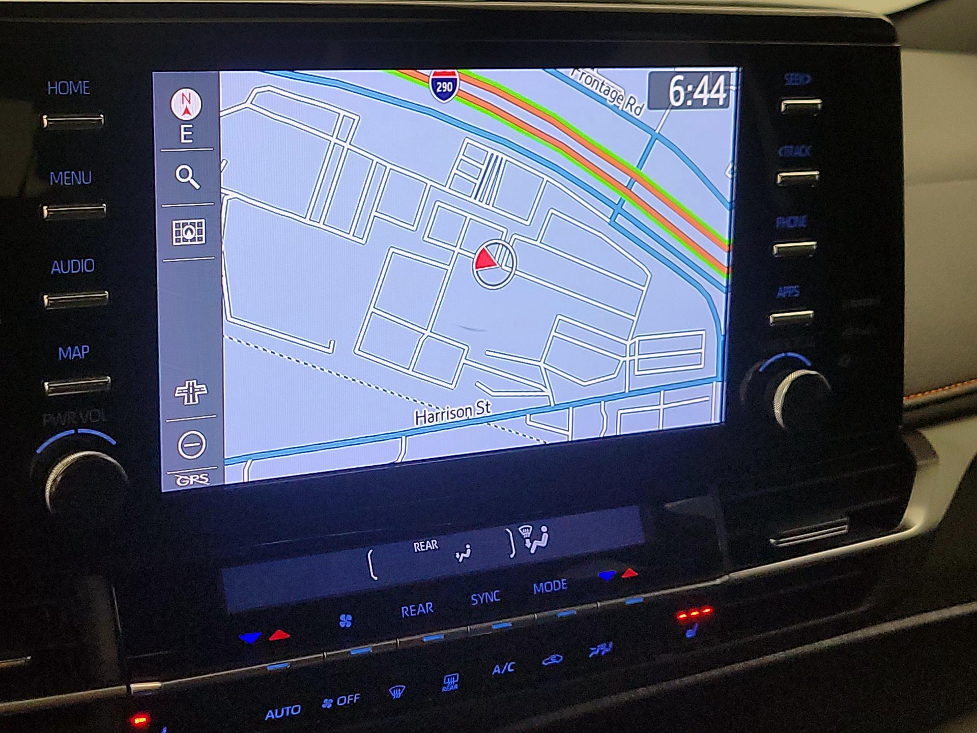 Thumbnail: 2021 Toyota Sienna - 14