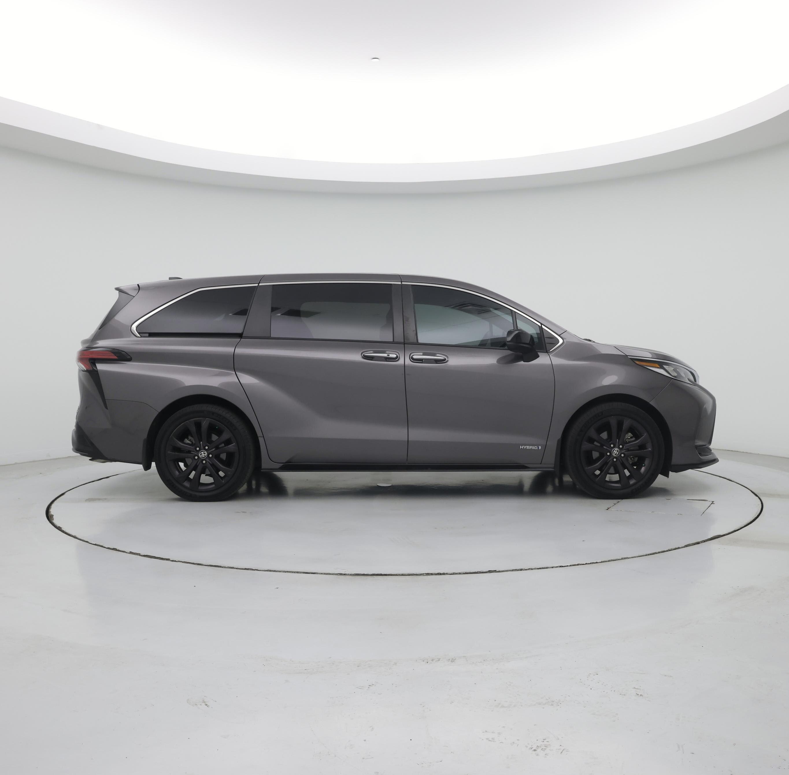 Thumbnail: 2021 Toyota Sienna - 7