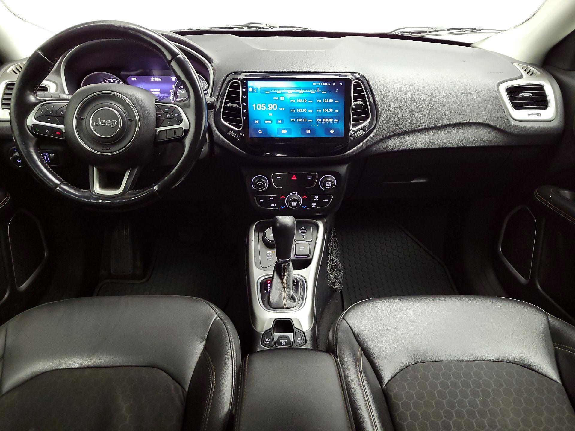 Thumbnail: 2018 Jeep Compass - 9