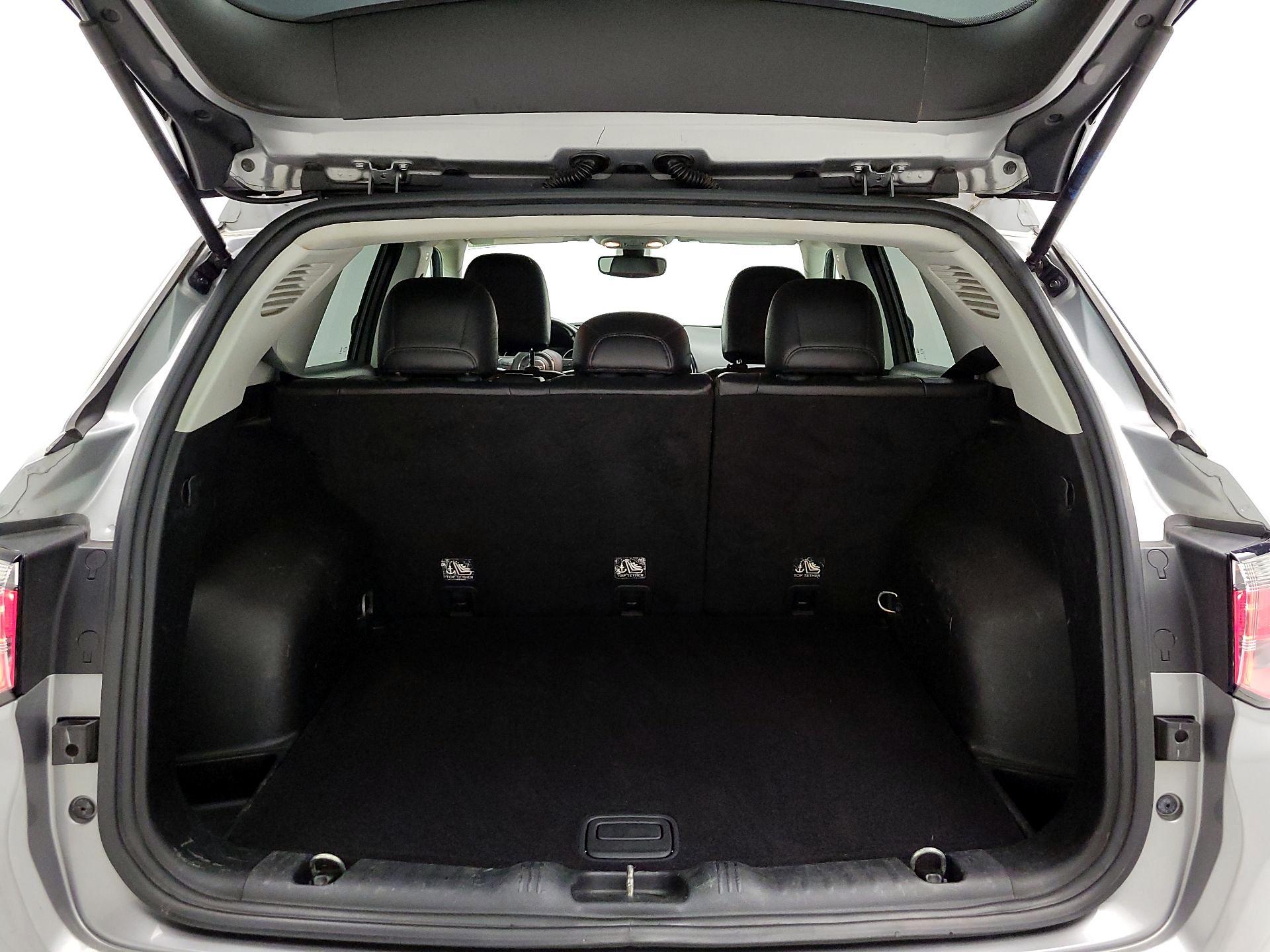 Thumbnail: 2018 Jeep Compass - 16