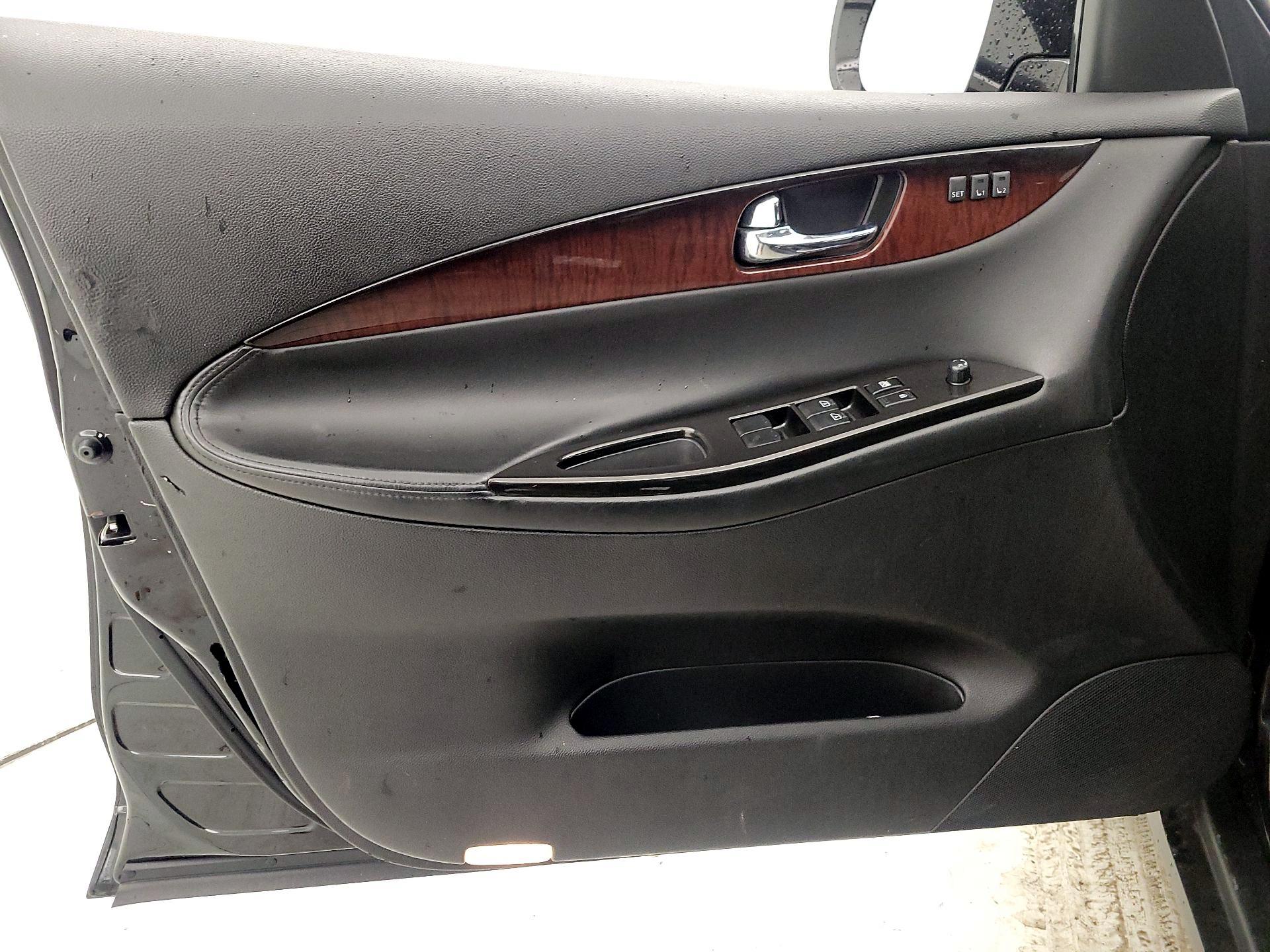 Thumbnail: 2017 INFINITI QX50 - 12