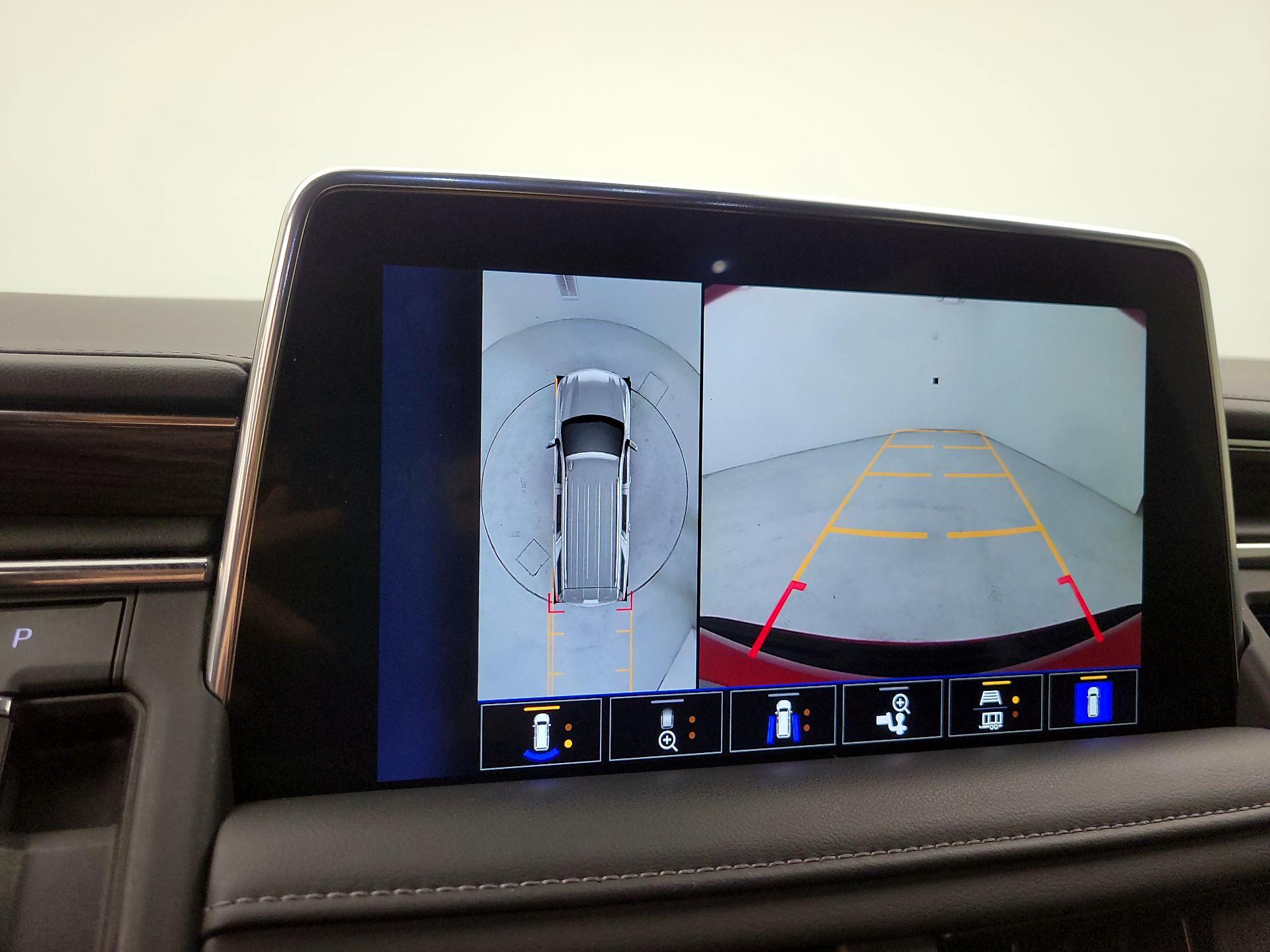 Thumbnail: 2023 Chevrolet Tahoe - 14