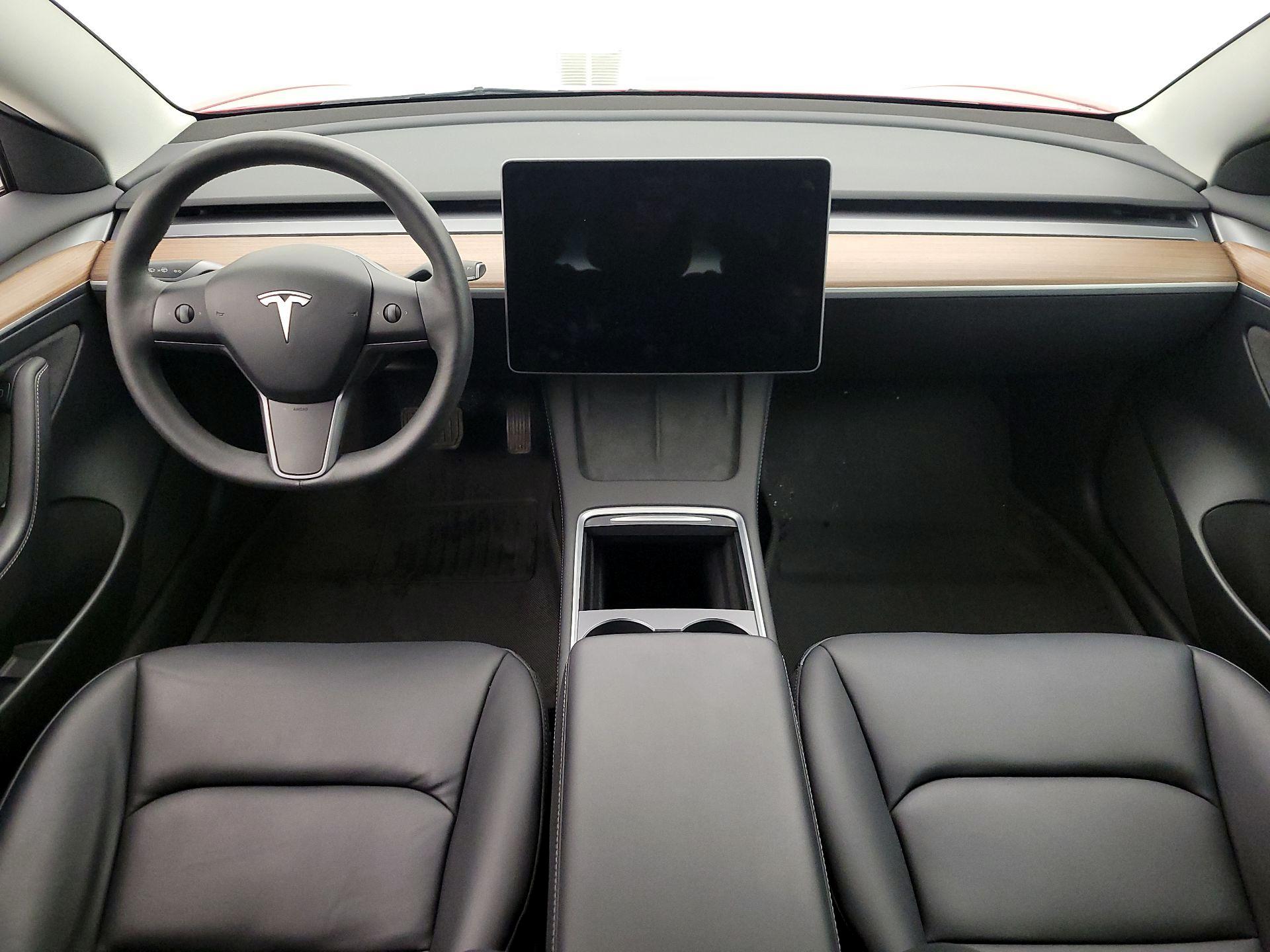 Thumbnail: 2023 Tesla Model 3 - 9