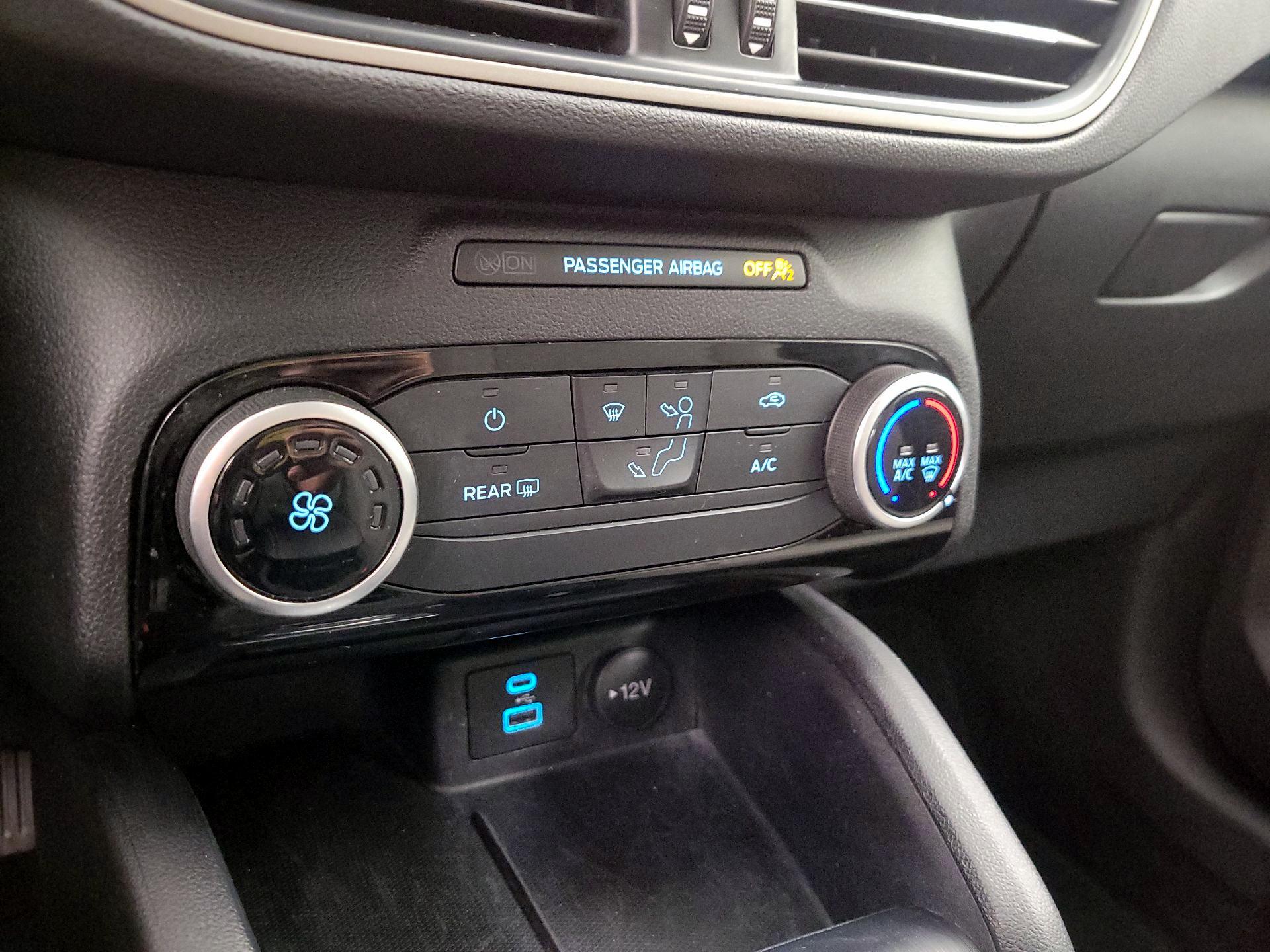 Thumbnail: 2022 Ford Escape - 16