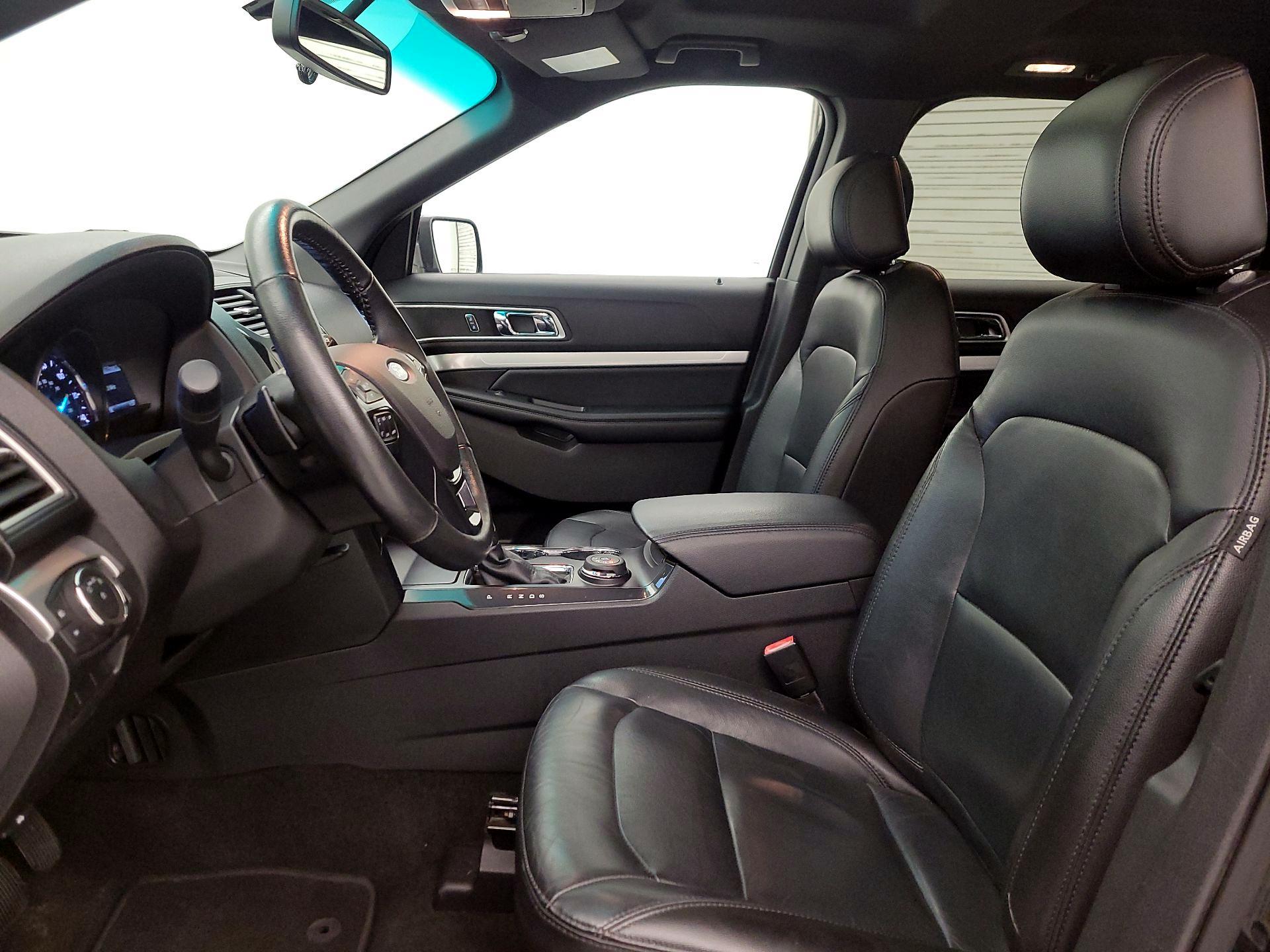 Thumbnail: 2017 Ford Explorer - 11