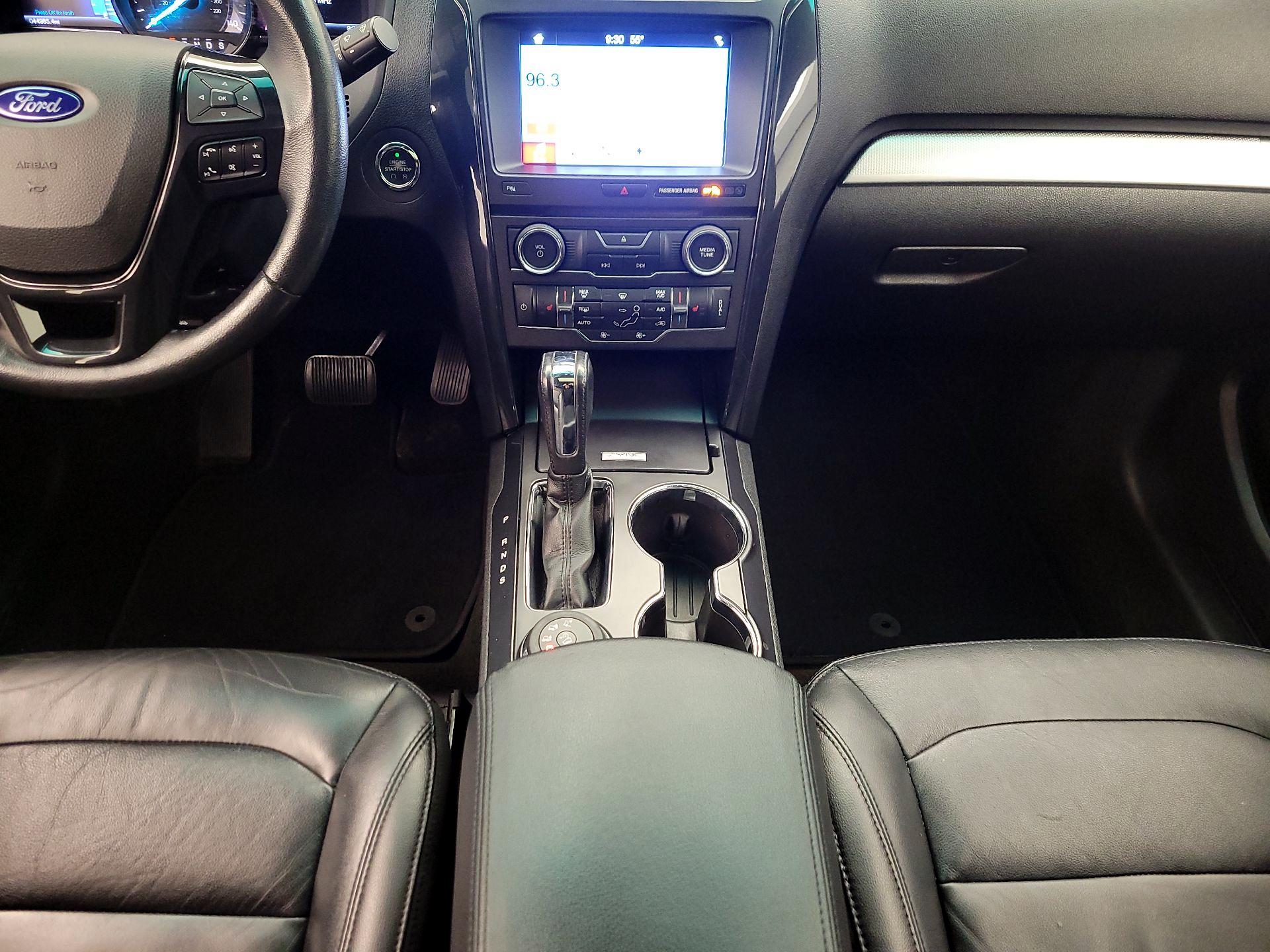 Thumbnail: 2017 Ford Explorer - 18