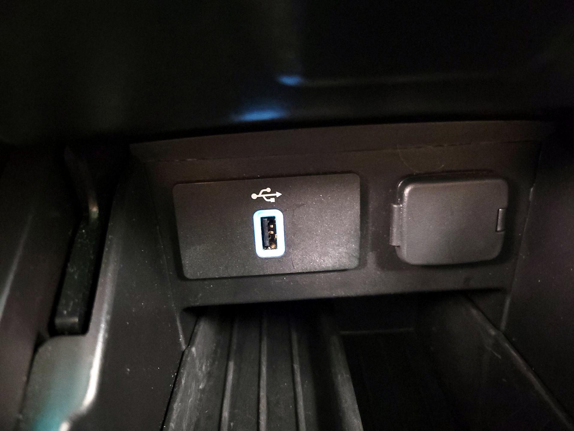 Thumbnail: 2017 Ford Explorer - 19