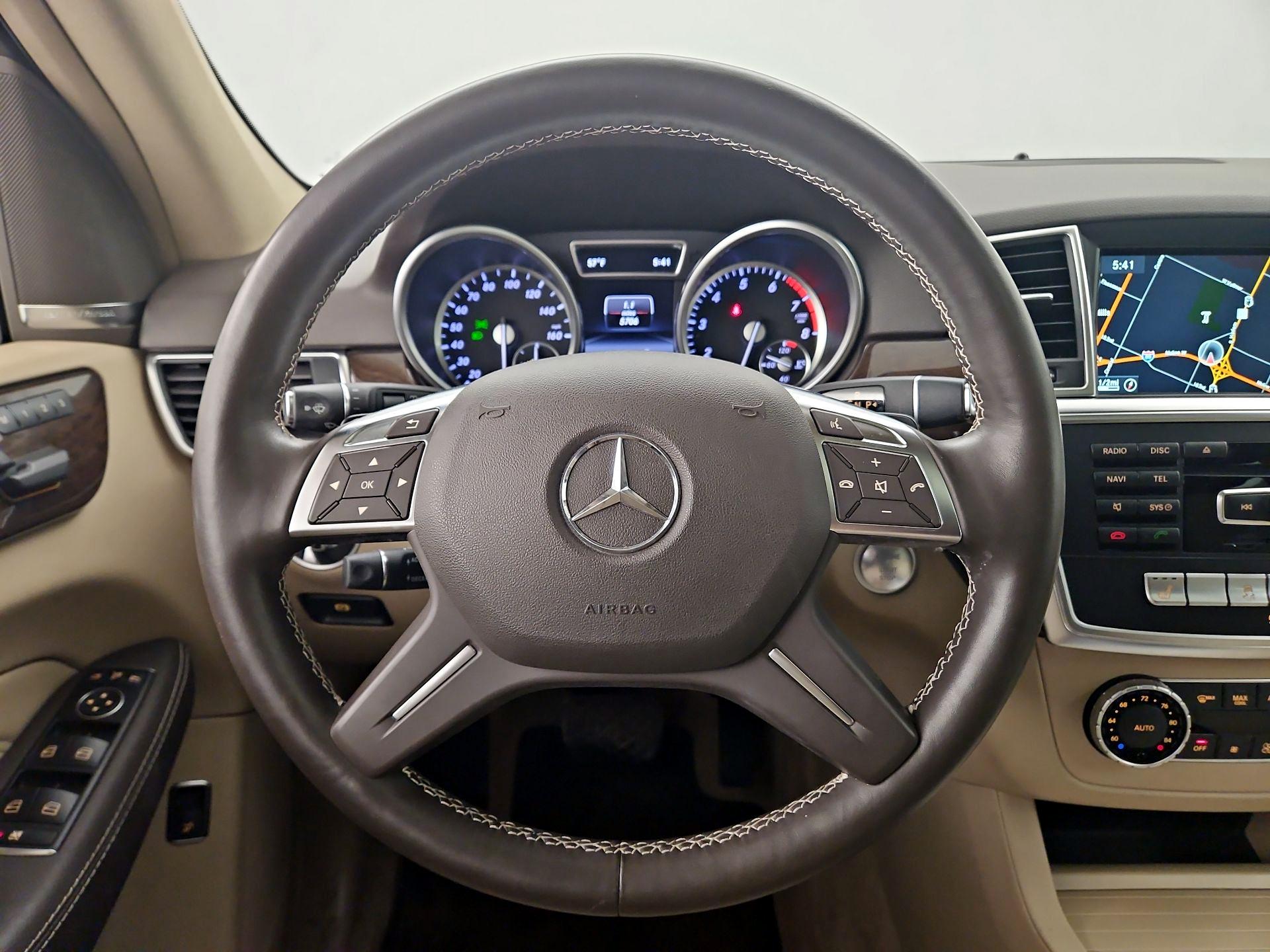 Thumbnail: 2015 Mercedes-Benz M-Class - 10