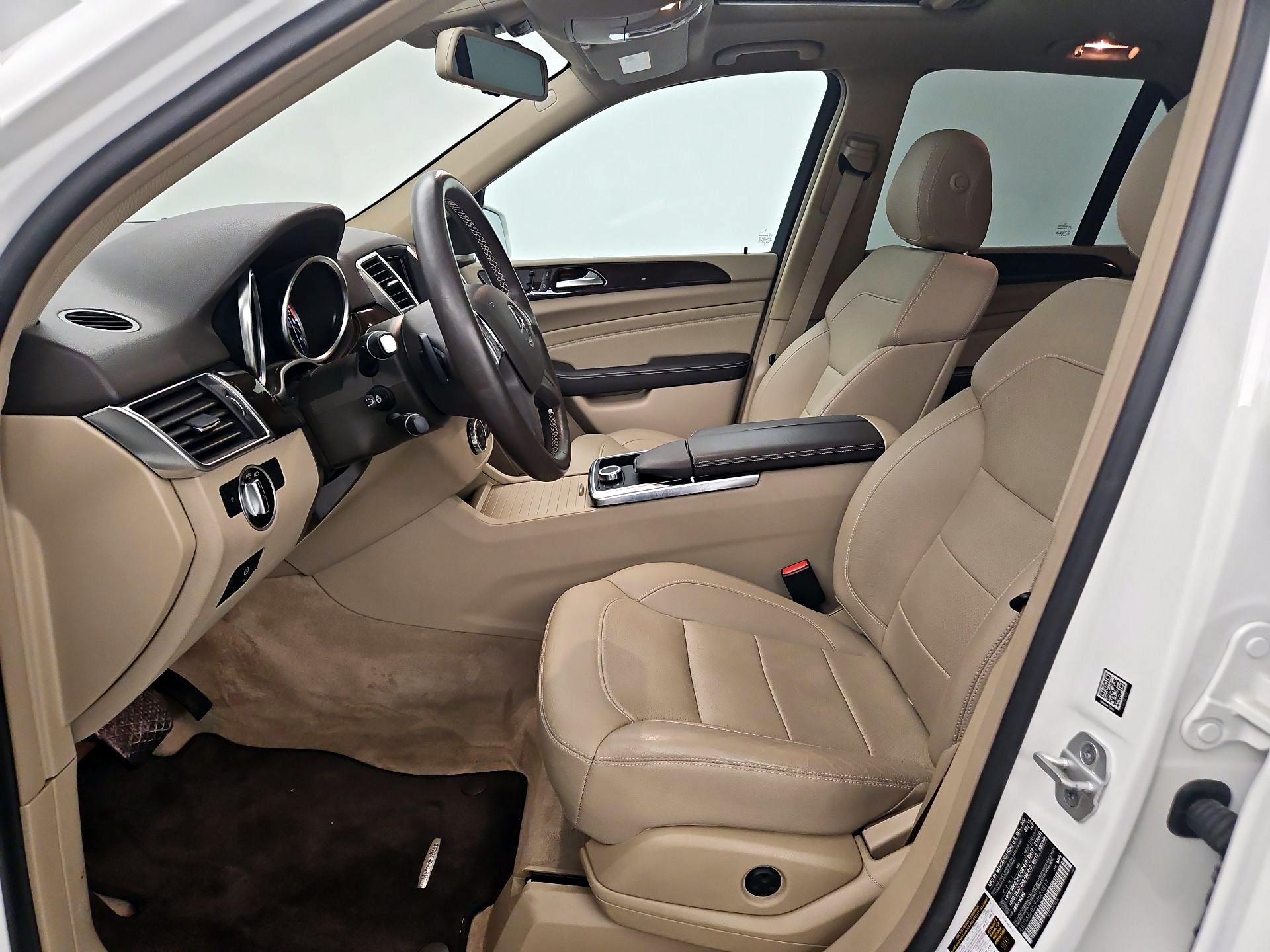 Thumbnail: 2015 Mercedes-Benz M-Class - 11