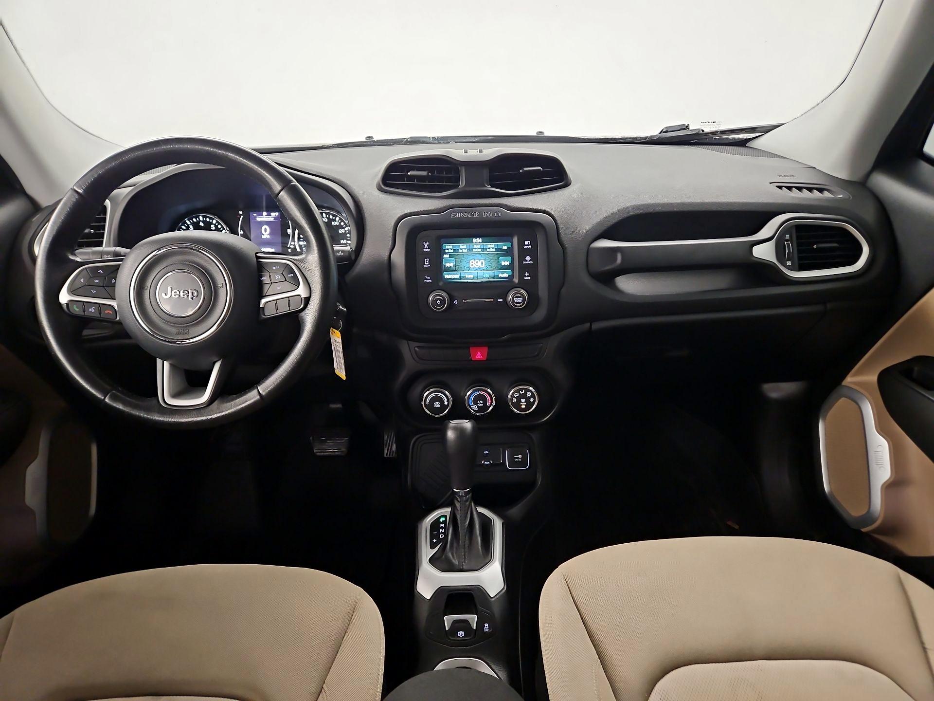 Thumbnail: 2015 Jeep Renegade - 9
