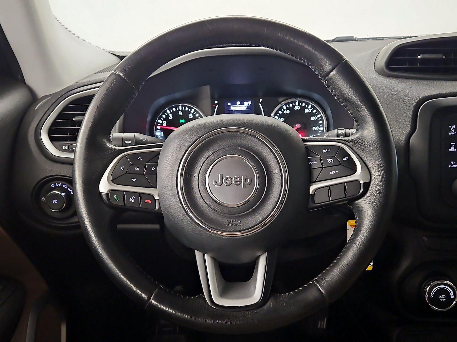 Thumbnail: 2015 Jeep Renegade - 10