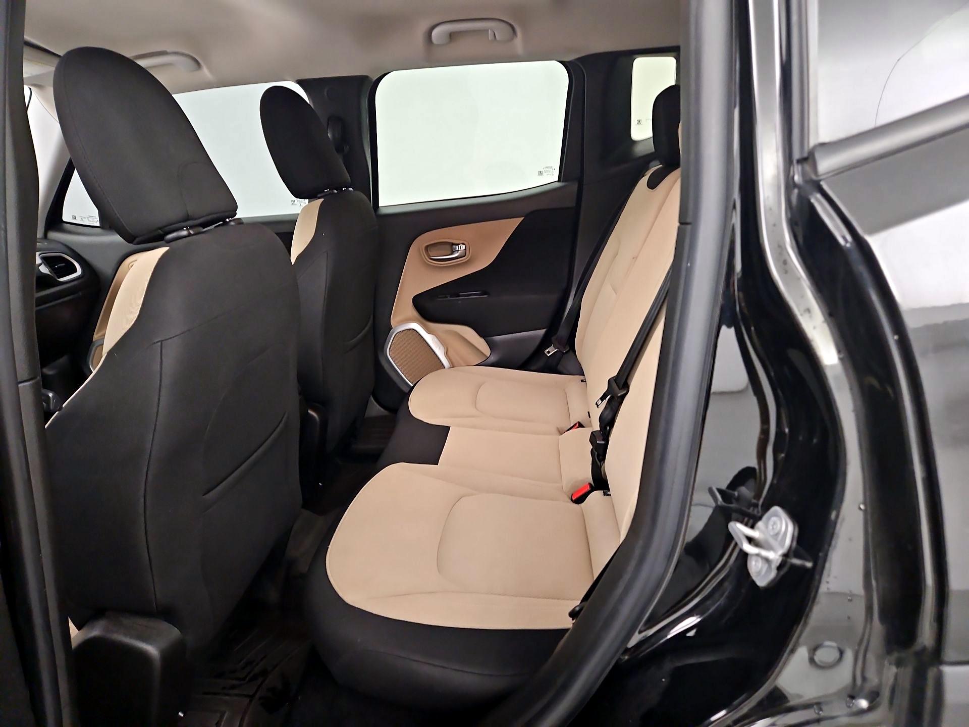 Thumbnail: 2015 Jeep Renegade - 19