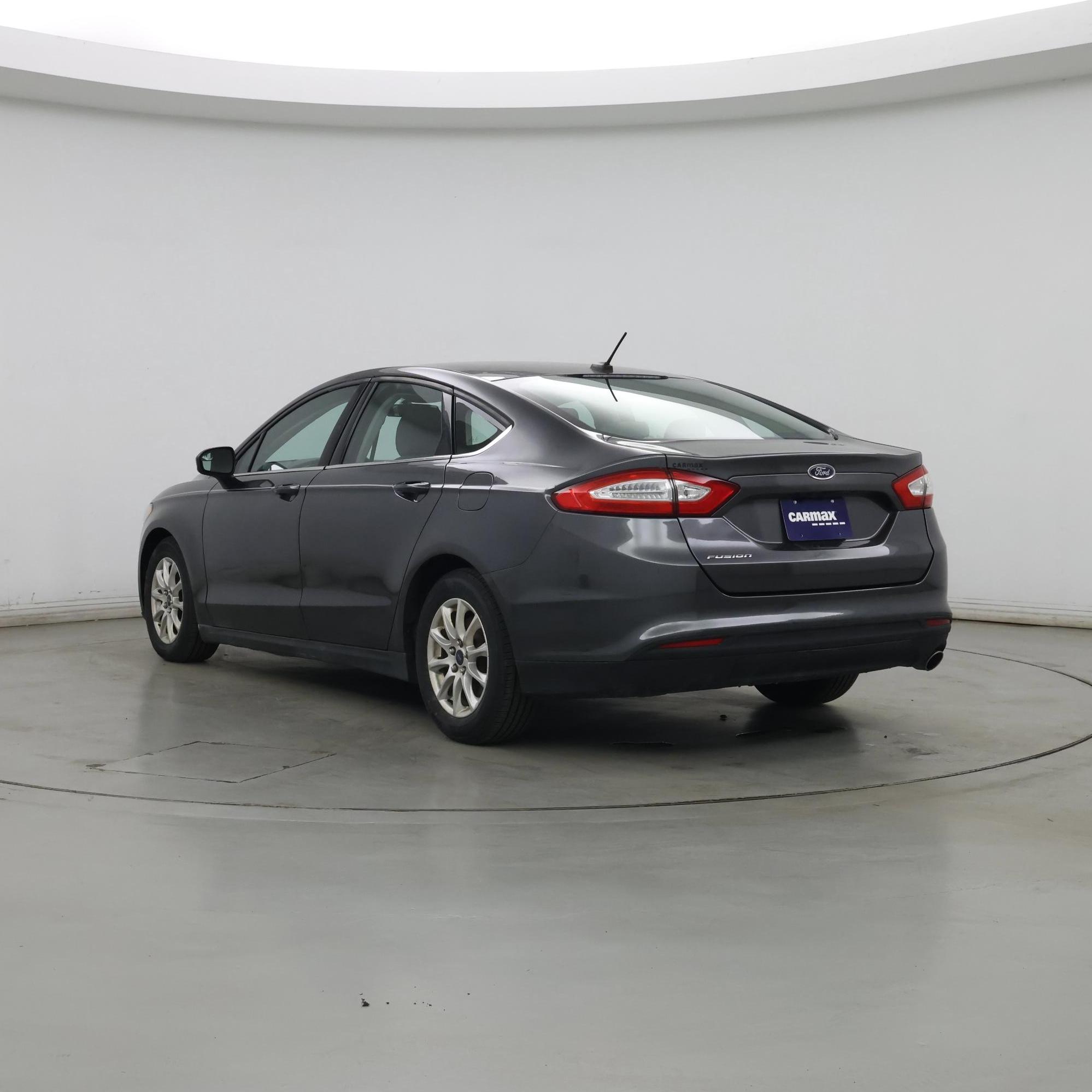 Thumbnail: 2016 Ford Fusion - 2