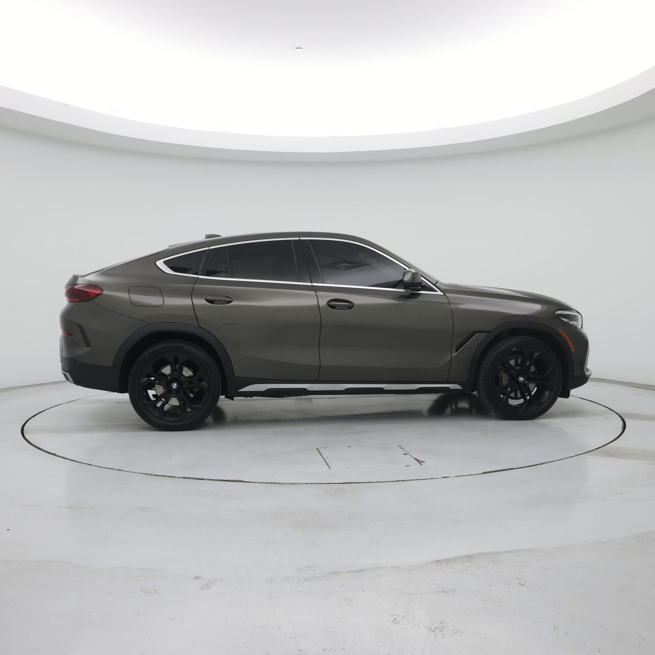 Thumbnail: 2022 BMW X6 - 7