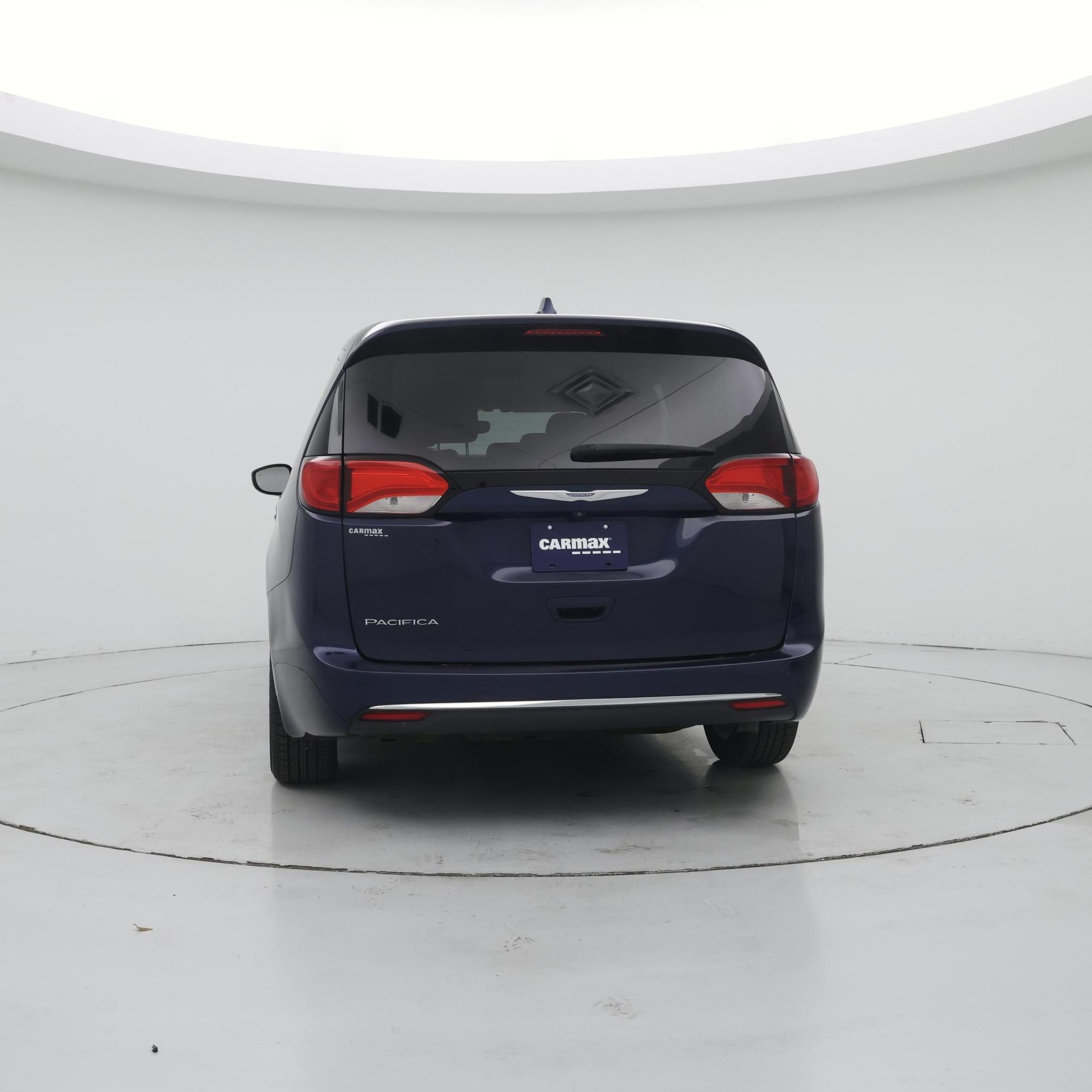 Thumbnail: 2018 Chrysler Pacifica - 6