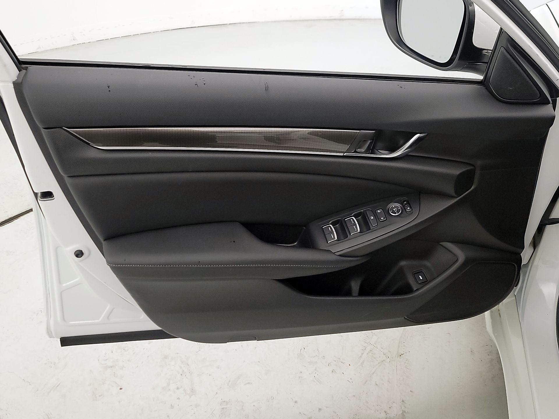 Thumbnail: 2020 Honda Accord - 12