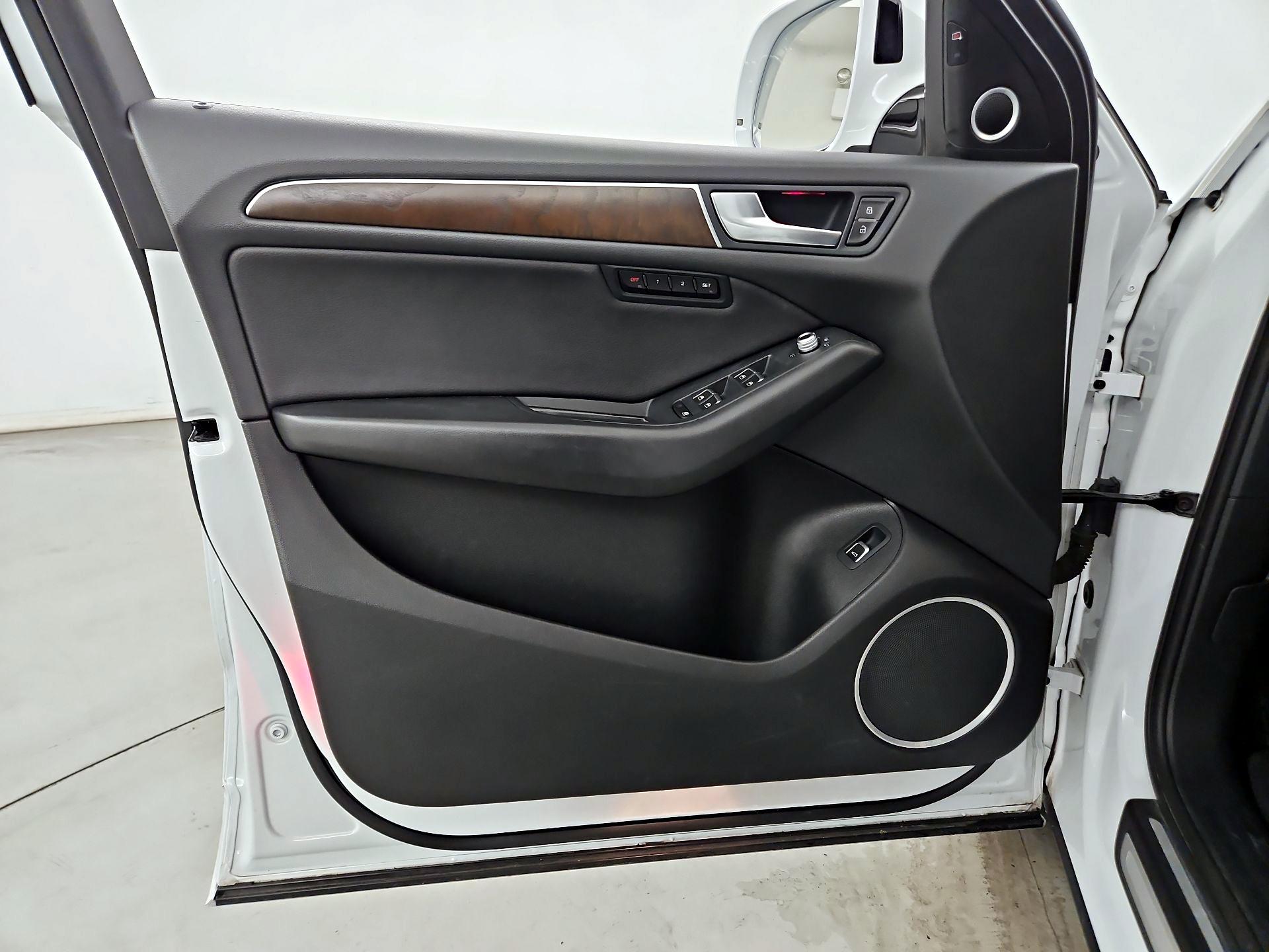 Thumbnail: 2017 Audi Q5 - 12