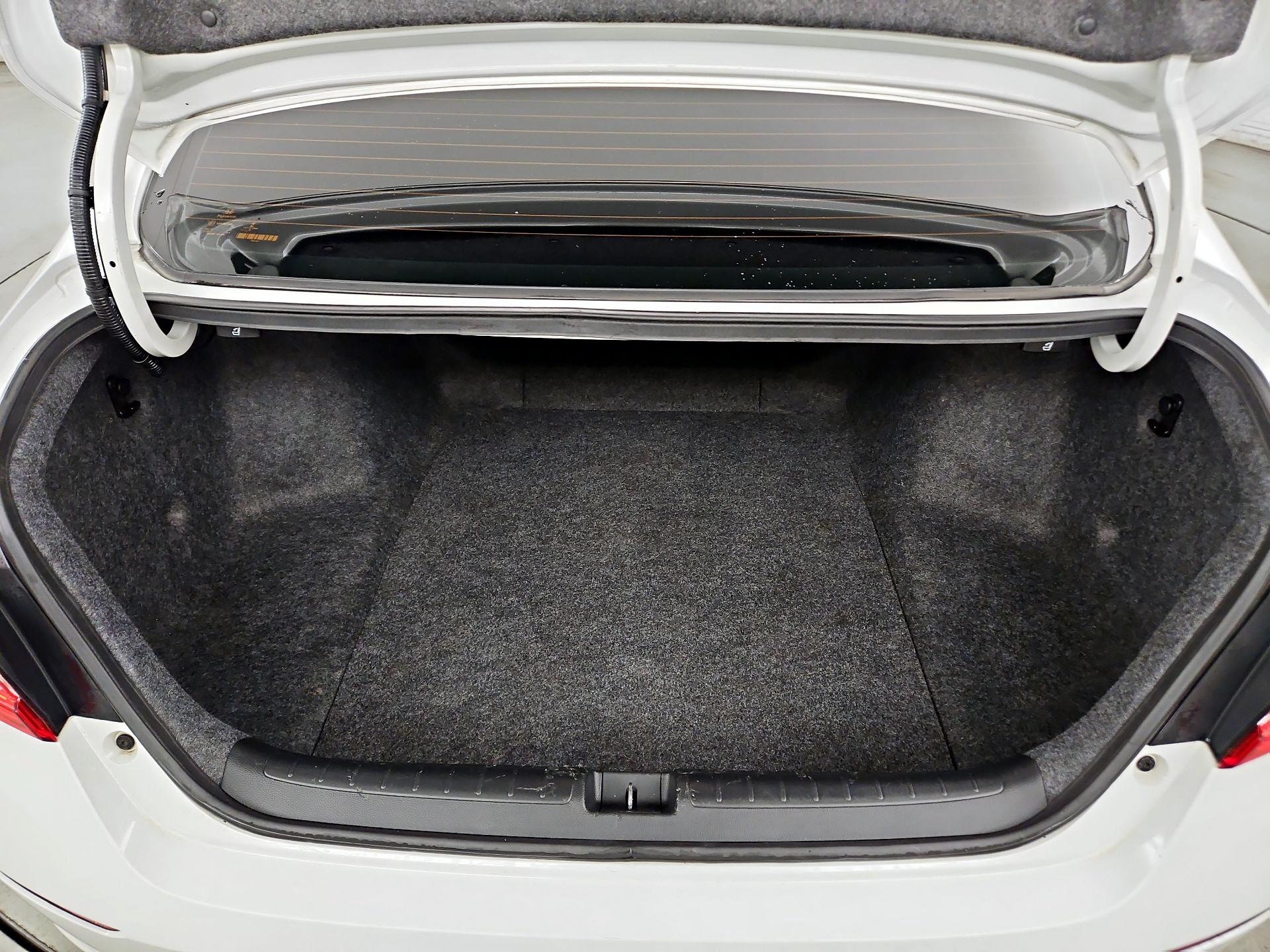 Thumbnail: 2019 Honda Accord - 20