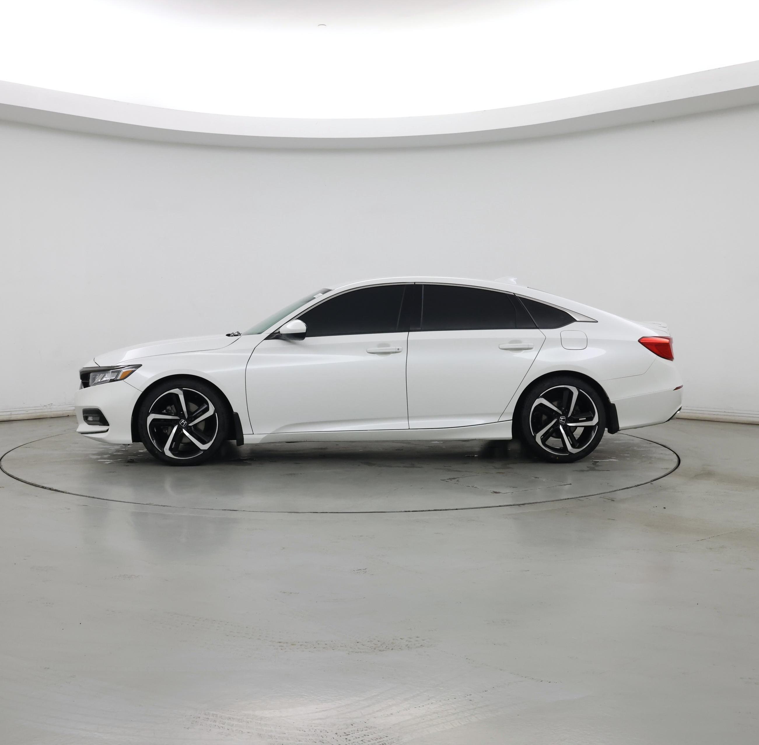 Thumbnail: 2019 Honda Accord - 3