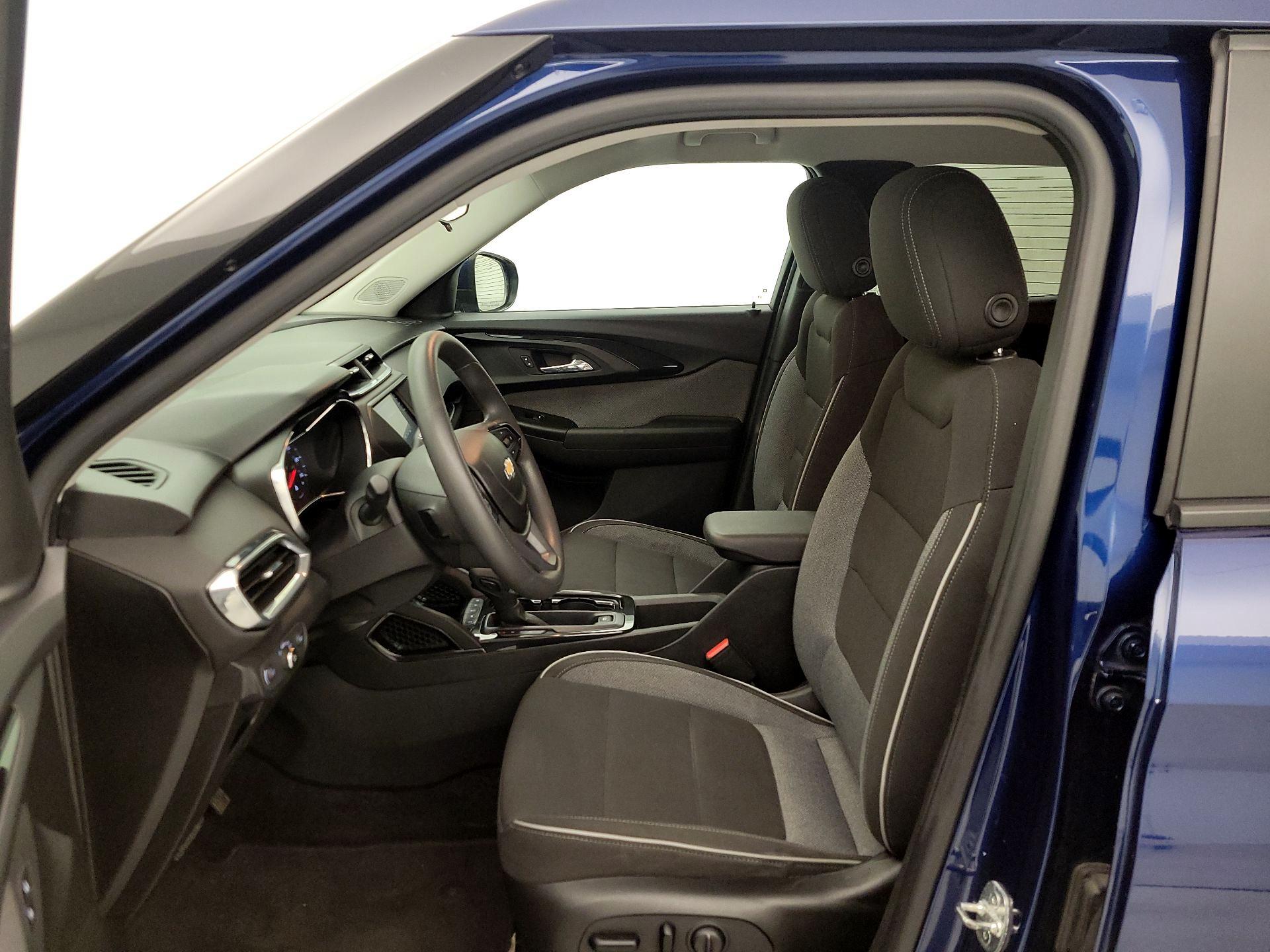 Thumbnail: 2022 Chevrolet TrailBlazer - 11