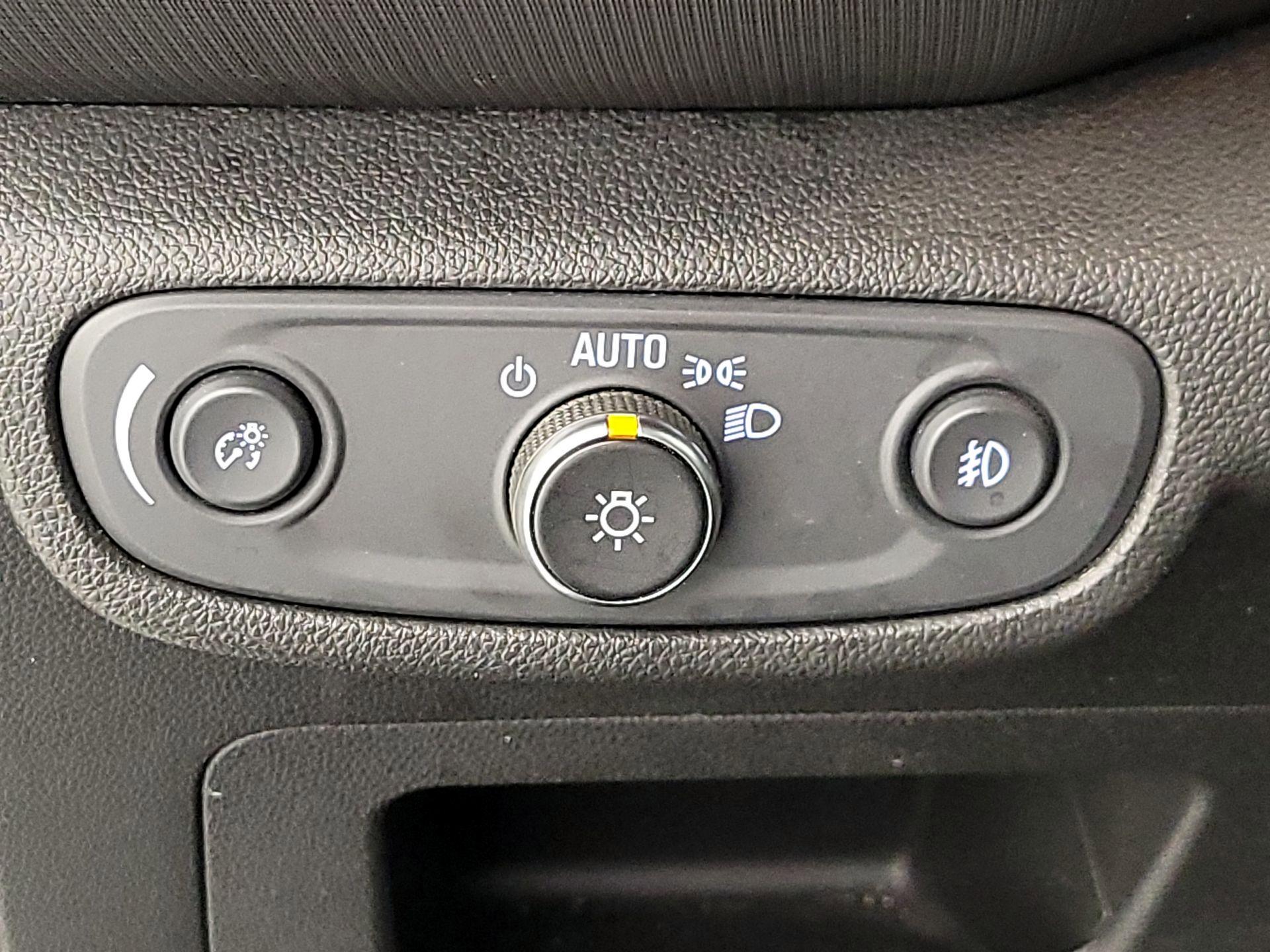 Thumbnail: 2022 Chevrolet TrailBlazer - 13