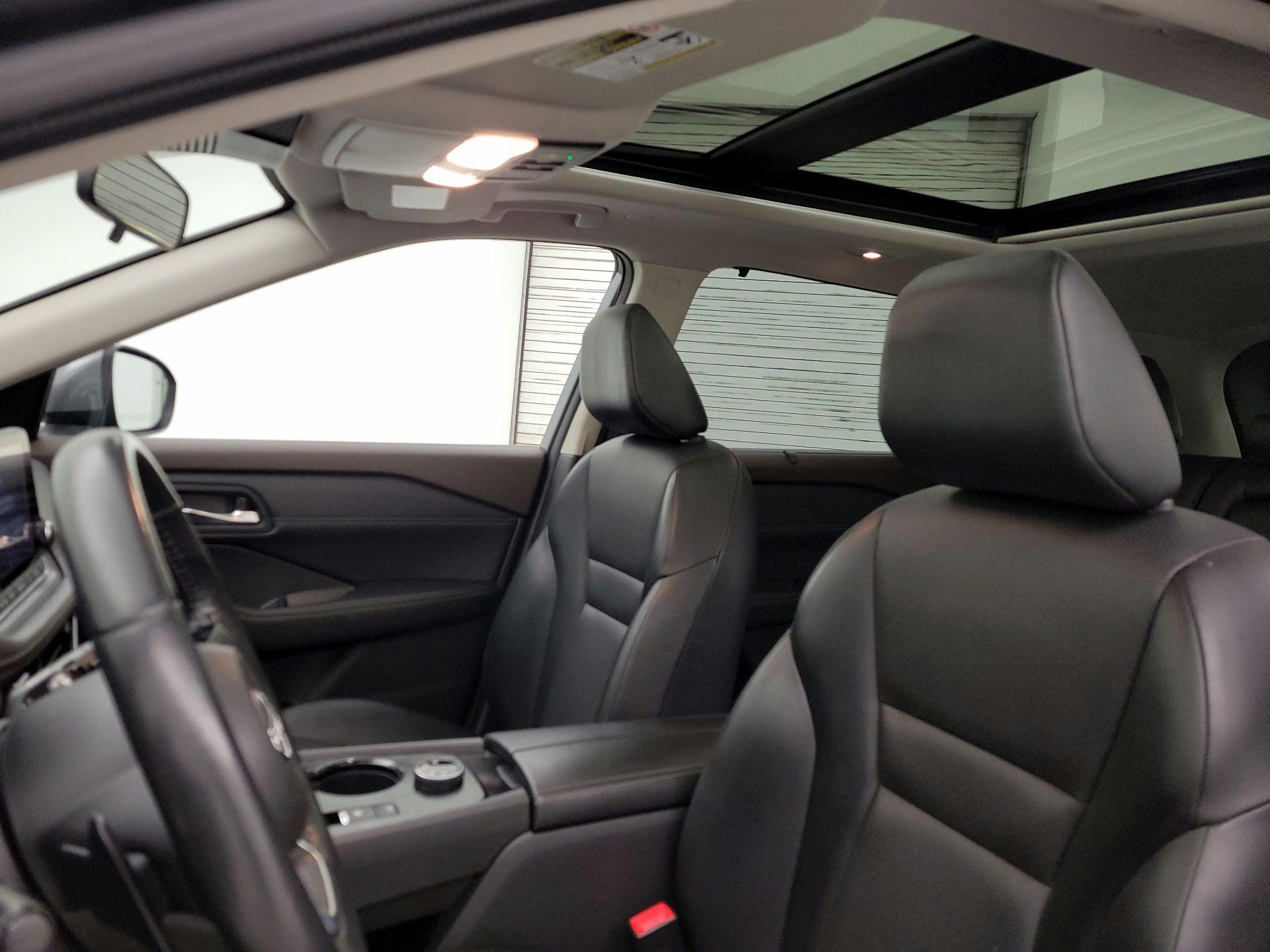 Thumbnail: 2022 Nissan Rogue - 19