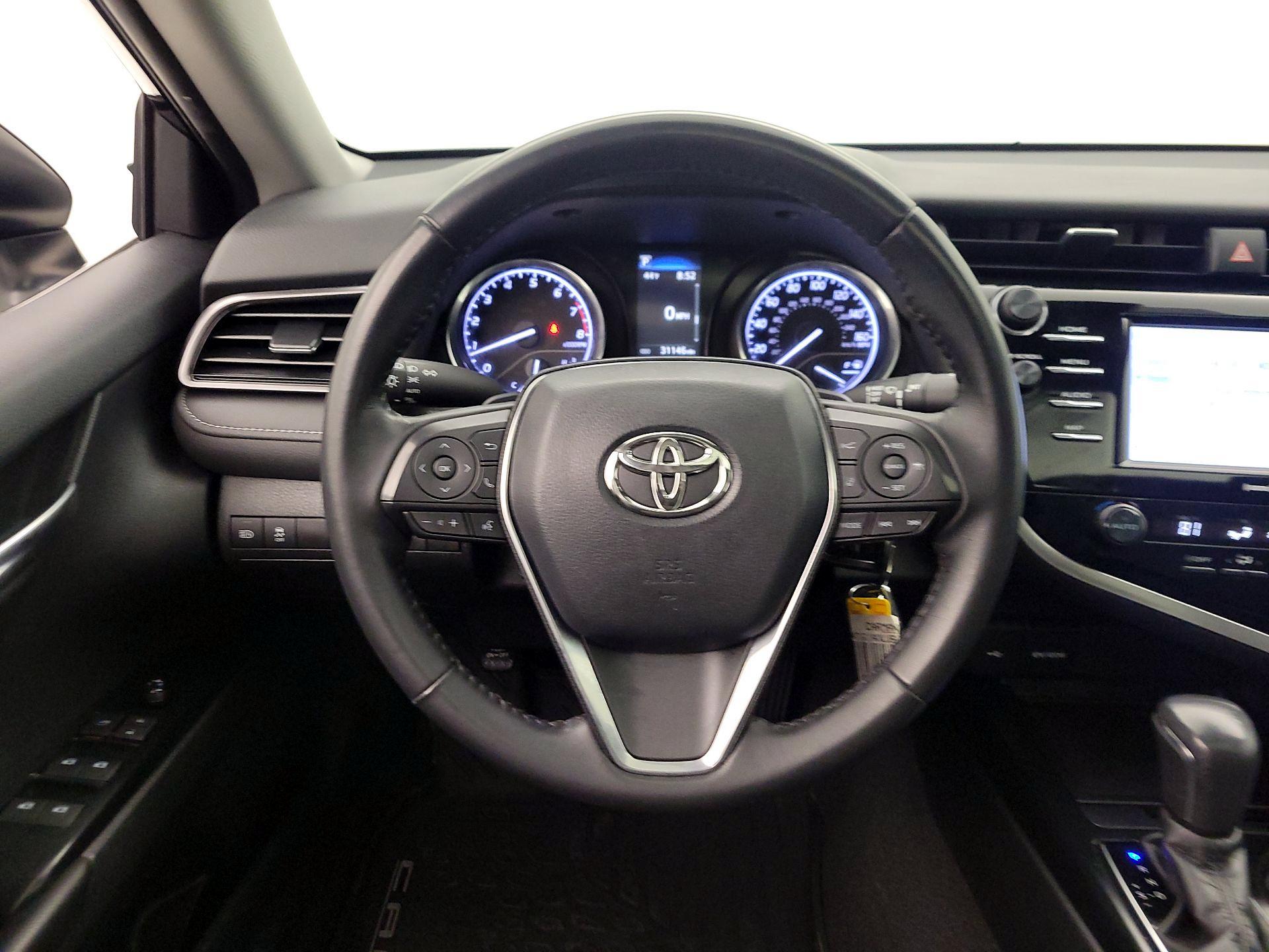 Thumbnail: 2020 Toyota Camry - 10